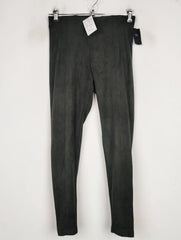 Buy online pre-used pre-loved 100% authentic & Original branded Marks & Spencer (TL-430) available in Pakistan. Top international brands avilable.