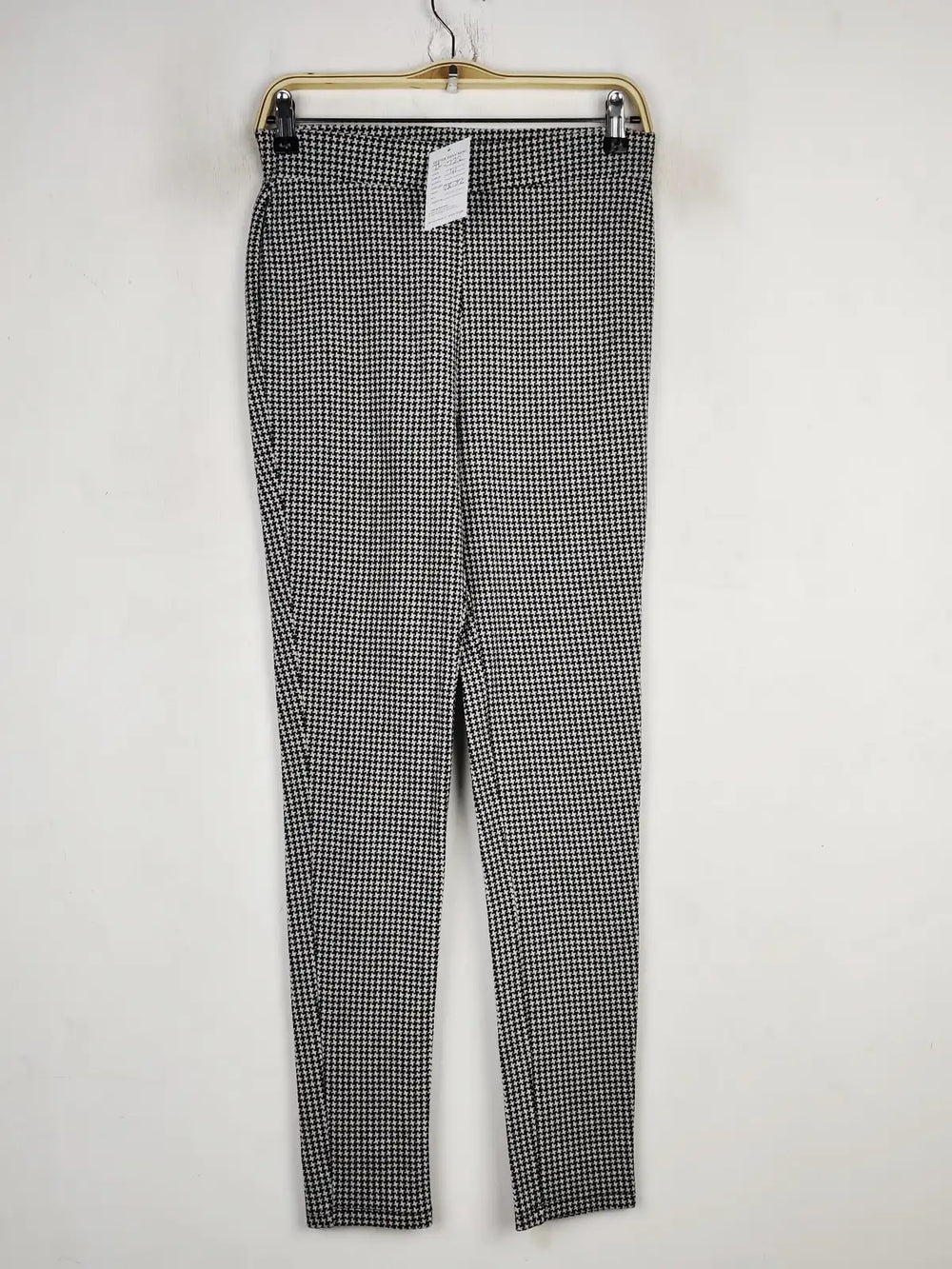 Buy online pre-used pre-loved 100% authentic & Original branded Marks & Spencer (TL-722) available in Pakistan. Top international brands avilable.