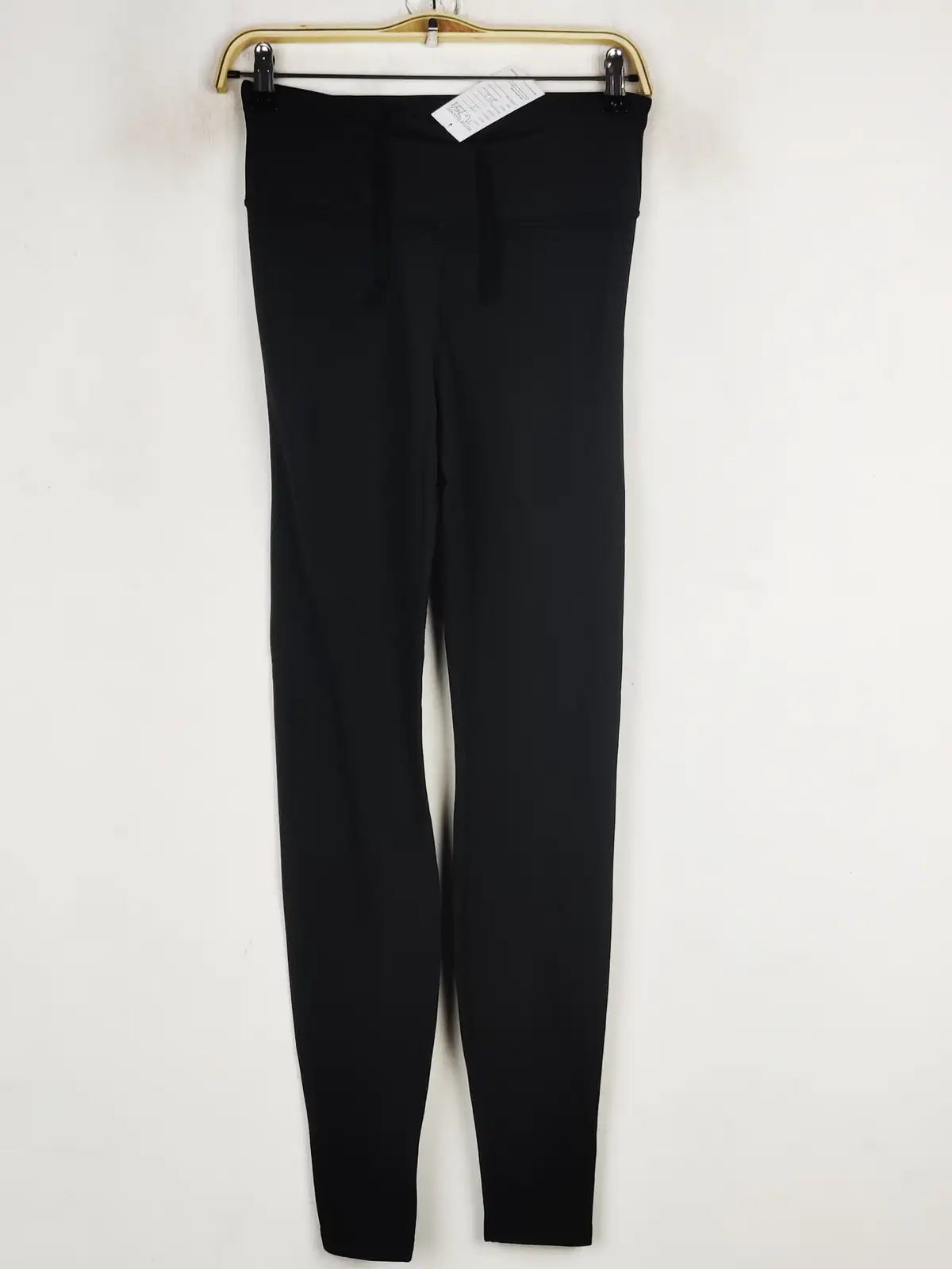 Buy online pre-used pre-loved 100% authentic & Original branded H&M (TL-759) available in Pakistan. Top international brands avilable.
