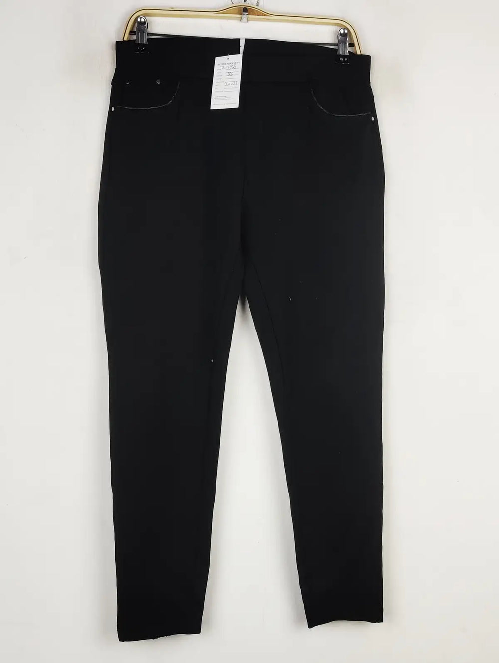 Buy online pre-used pre-loved 100% authentic & Original branded Unknown Brand (TL-788) available in Pakistan. Top international brands avilable.