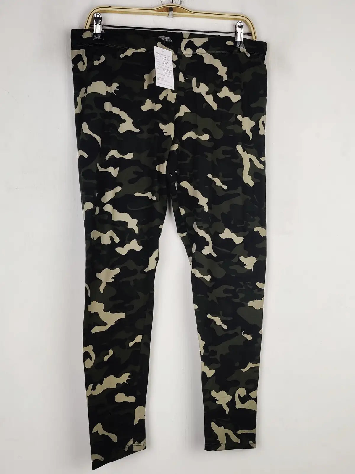 Buy online pre-used pre-loved 100% authentic & Original branded Primark (TL-801) available in Pakistan. Top international brands avilable.