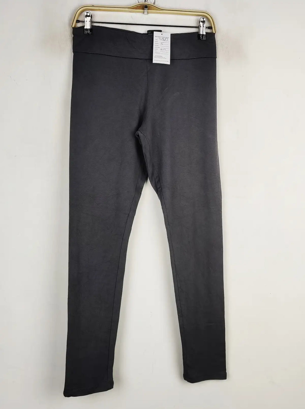 Buy online pre-used pre-loved 100% authentic & Original branded H&M (TL-817) available in Pakistan. Top international brands avilable.