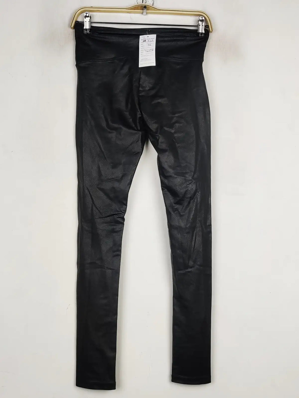 Buy online pre-used pre-loved 100% authentic & Original branded Prettylittlething (TL-865) available in Pakistan. Top international brands avilable.