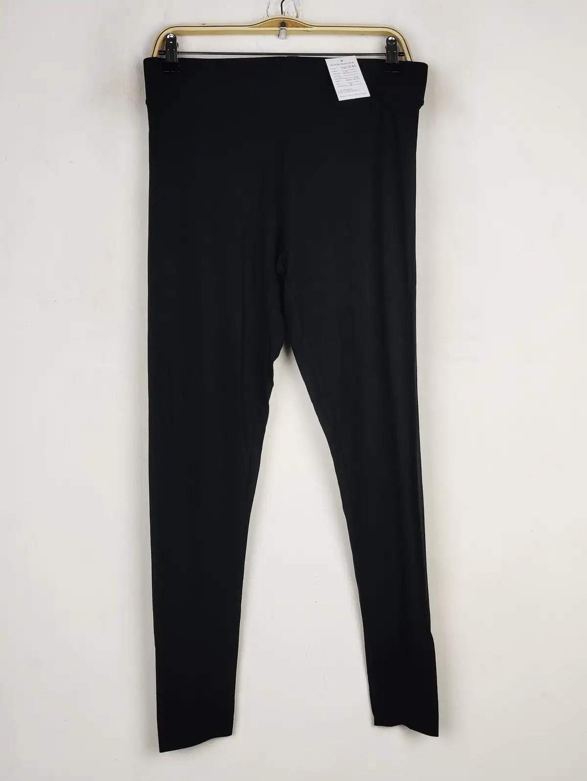 Buy online pre-used pre-loved 100% authentic & Original branded Marks & Spencer (TL-932) available in Pakistan. Top international brands avilable.