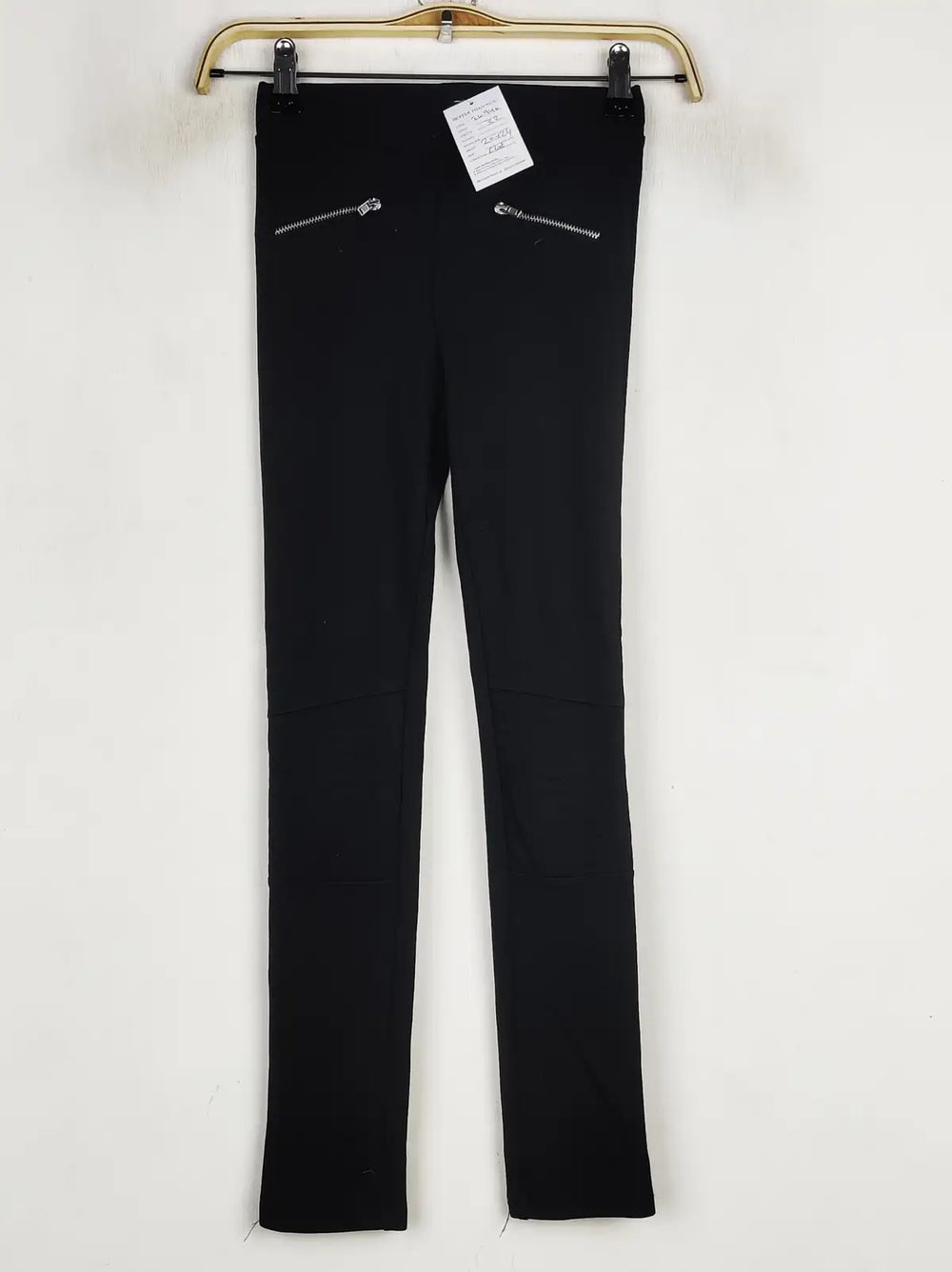 Buy online pre-used pre-loved 100% authentic & Original branded H&M (TL-940) available in Pakistan. Top international brands avilable.