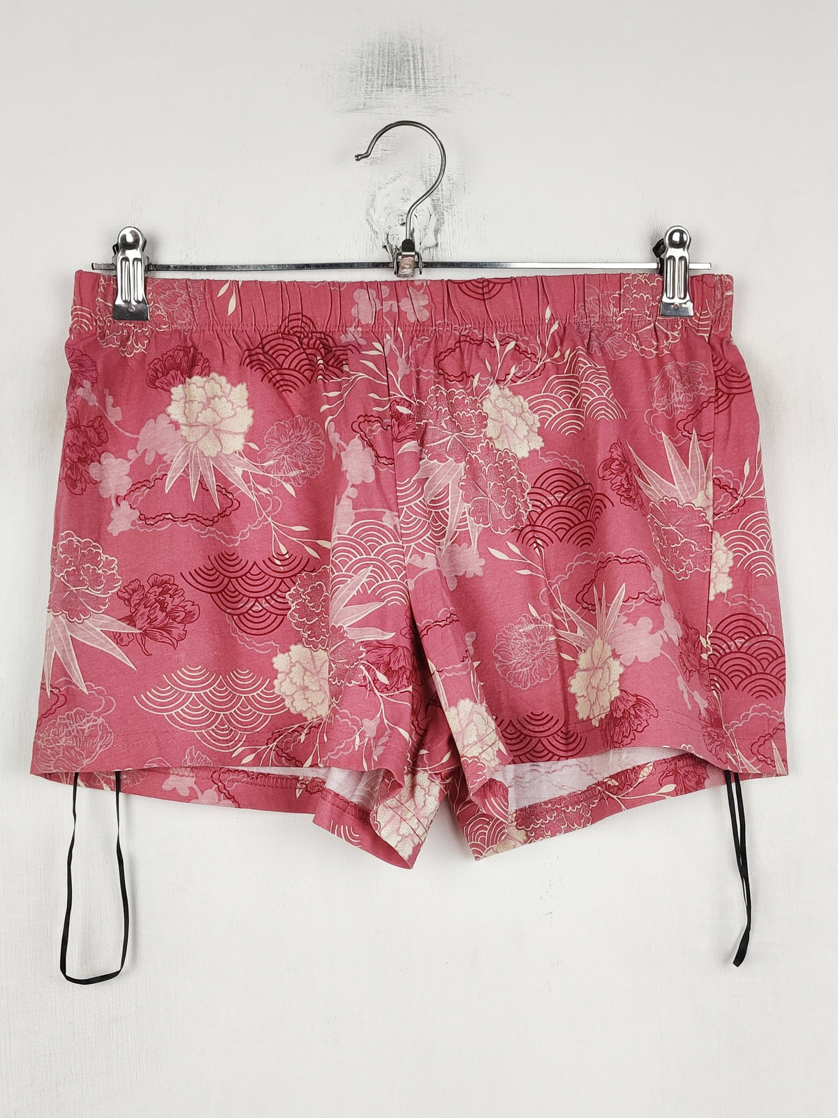 Buy online pre-used pre-loved 100% authentic & Original branded Women (TM-123) available in Pakistan. Top international brands avilable.