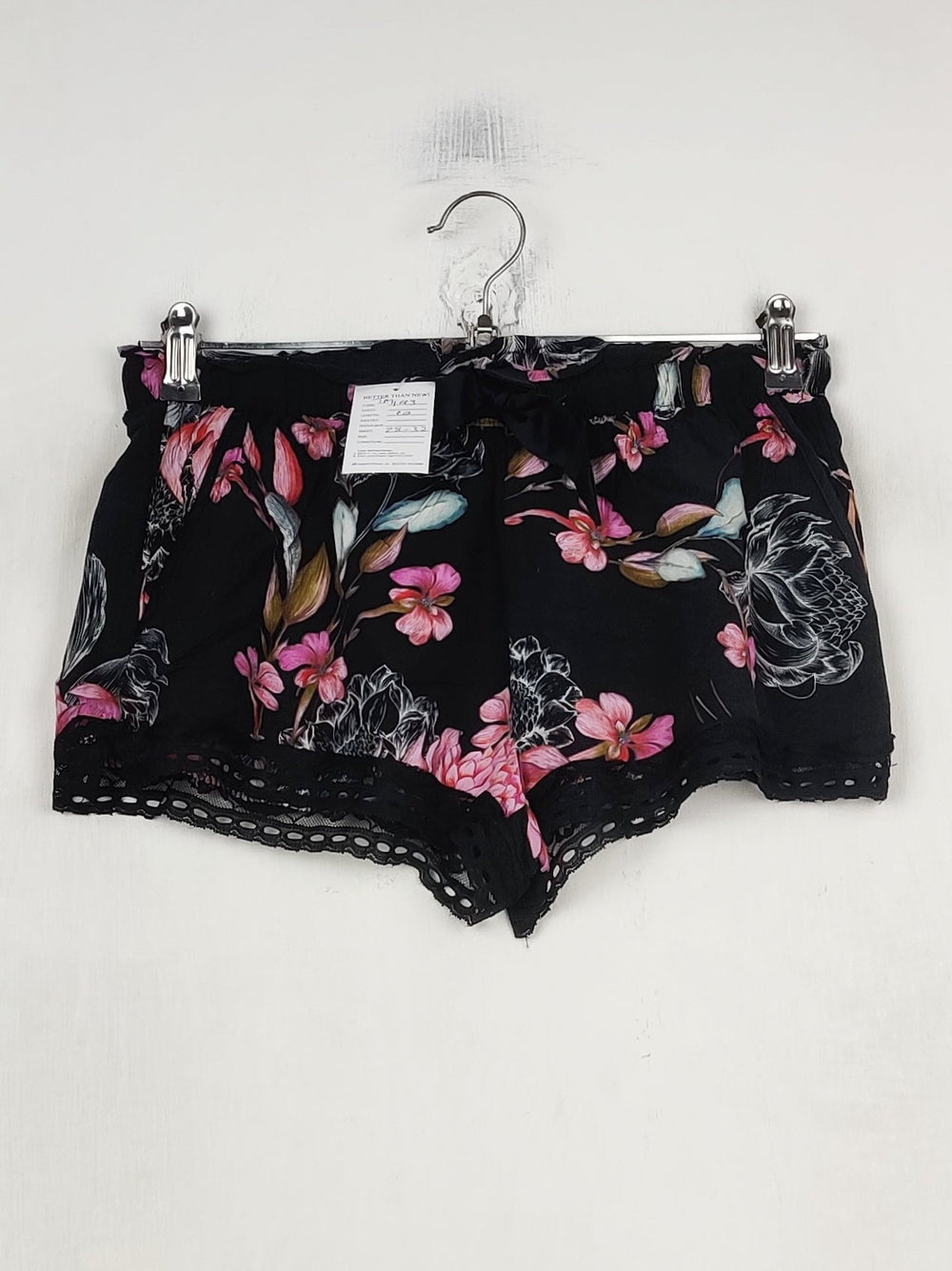 Buy online pre-used pre-loved 100% authentic & Original branded Love To Lounge (TM-193) available in Pakistan. Top international brands avilable.