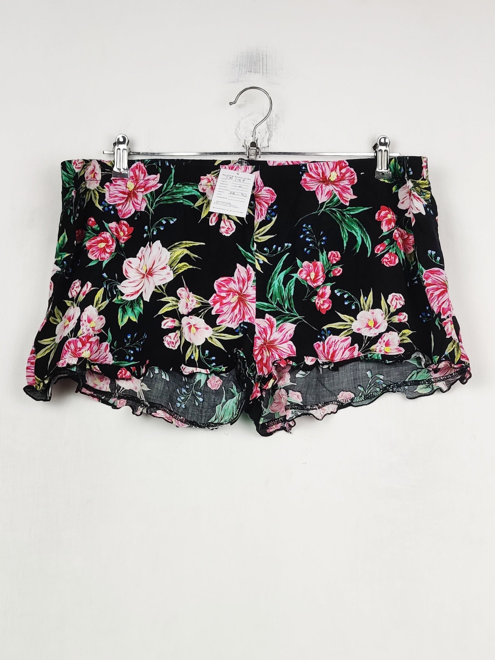 Buy online pre-used pre-loved 100% authentic & Original branded Love To Lounge (TM-199) available in Pakistan. Top international brands avilable.