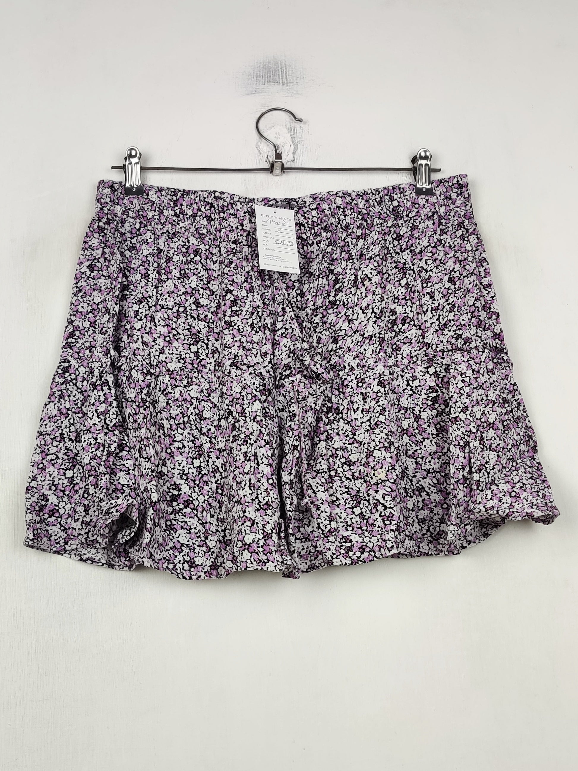 Buy online pre-used pre-loved 100% authentic & Original branded Zara (TM-21) available in Pakistan. Top international brands avilable.