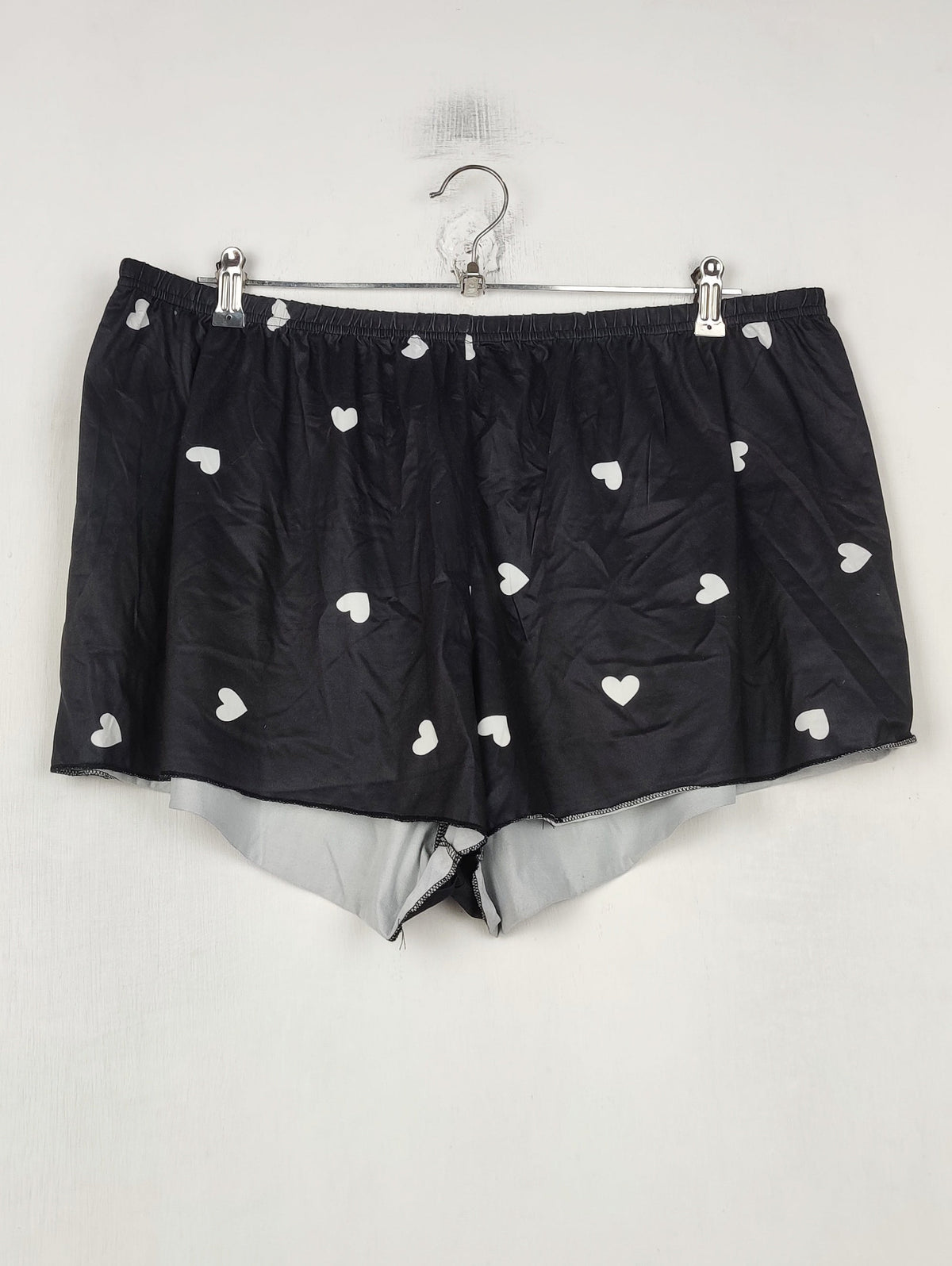 Buy online pre-used pre-loved 100% authentic & Original branded Unknown Brand (TM-29) available in Pakistan. Top international brands avilable.