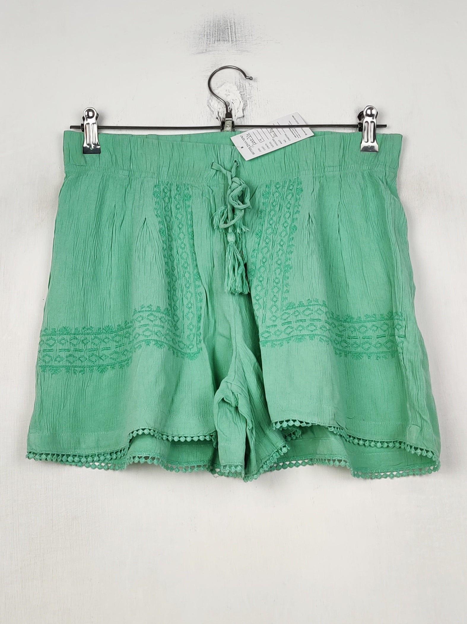 Buy online pre-used pre-loved 100% authentic & Original branded Marks & Spencer (TM-34) available in Pakistan. Top international brands avilable.
