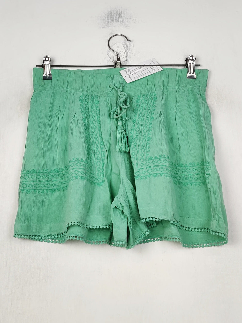 Buy online pre-used pre-loved 100% authentic & Original branded Marks & Spencer (TM-34) available in Pakistan. Top international brands avilable.