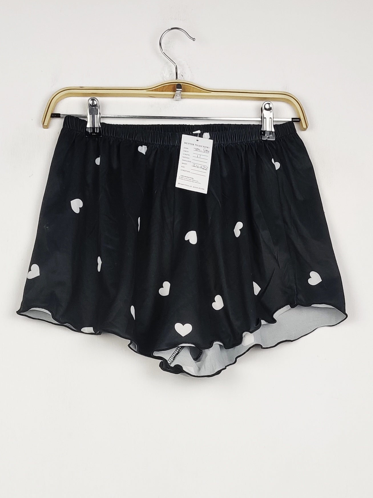 Buy online pre-used pre-loved 100% authentic & Original branded Unknown Brand (TM-594) available in Pakistan. Top international brands avilable.