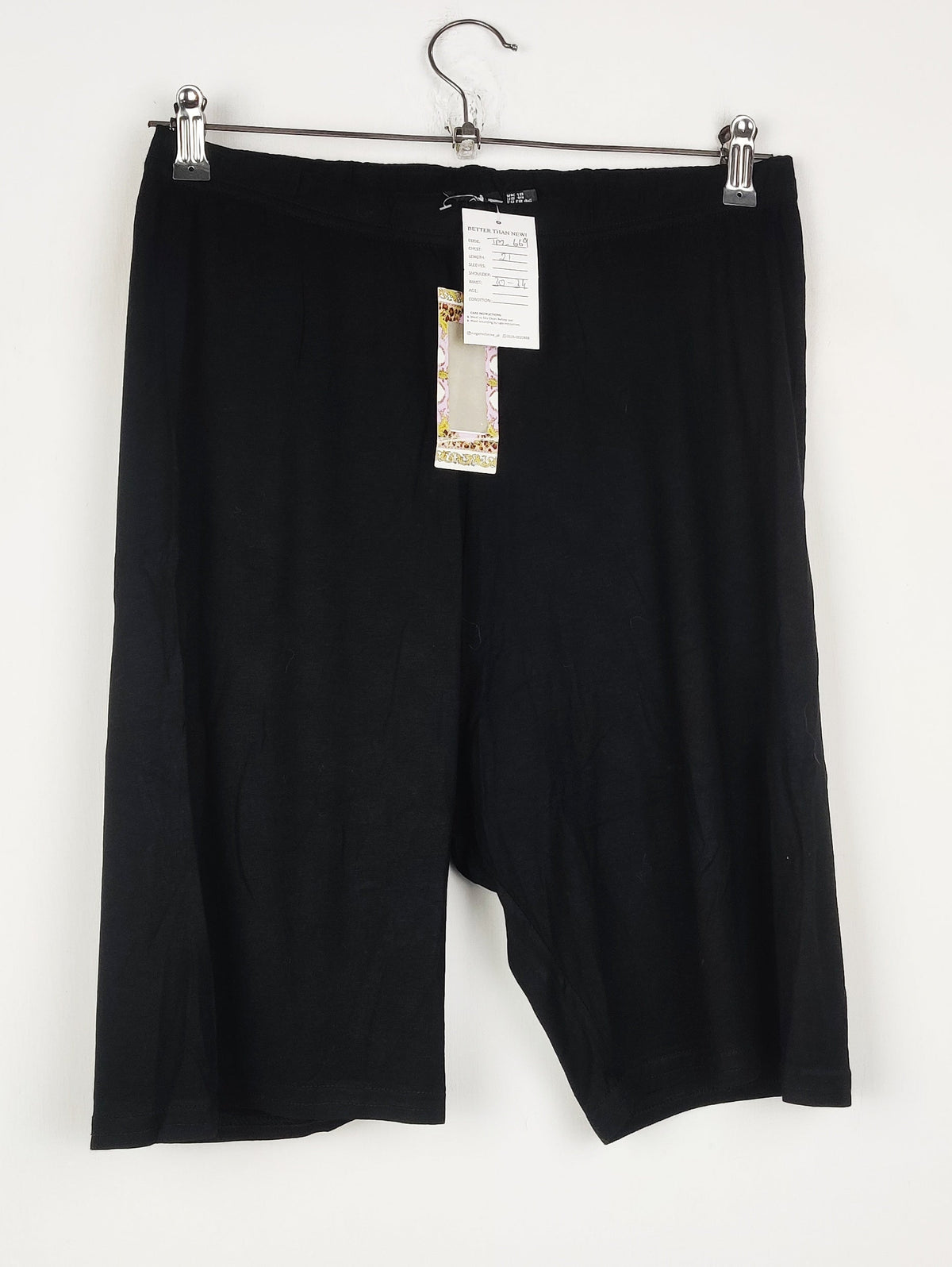 Buy online pre-used pre-loved 100% authentic & Original branded Boohoo (TM-669) available in Pakistan. Top international brands avilable.