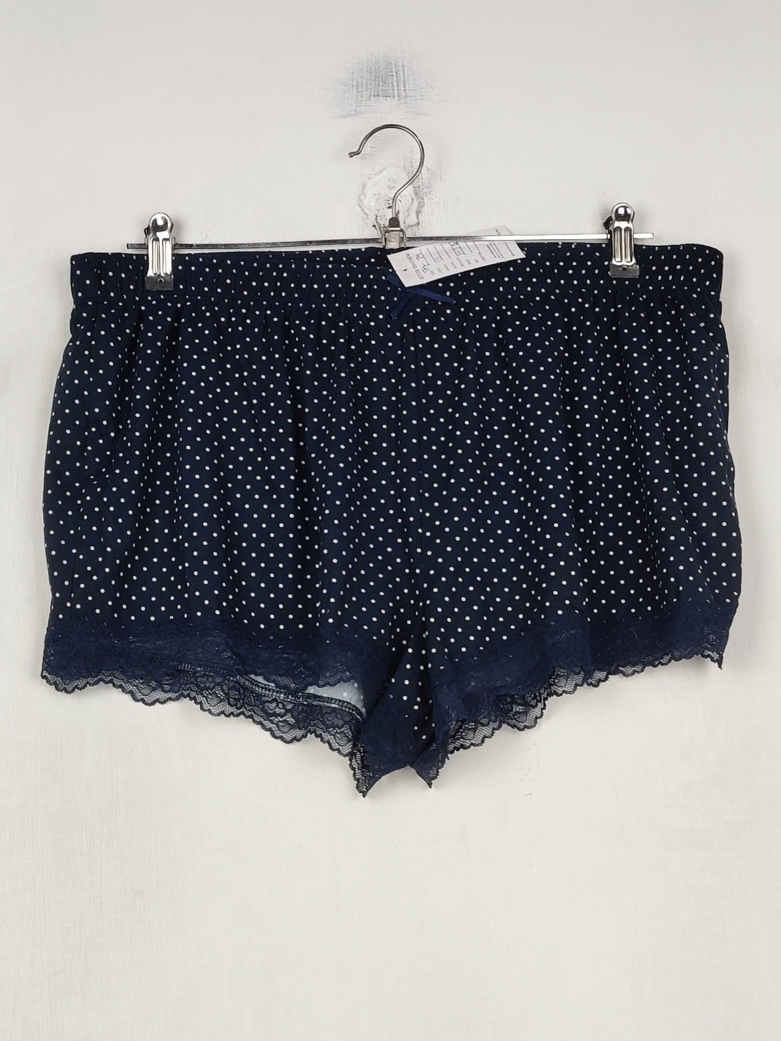 Buy online pre-used pre-loved 100% authentic & Original branded Primark (TM-74) available in Pakistan. Top international brands avilable.