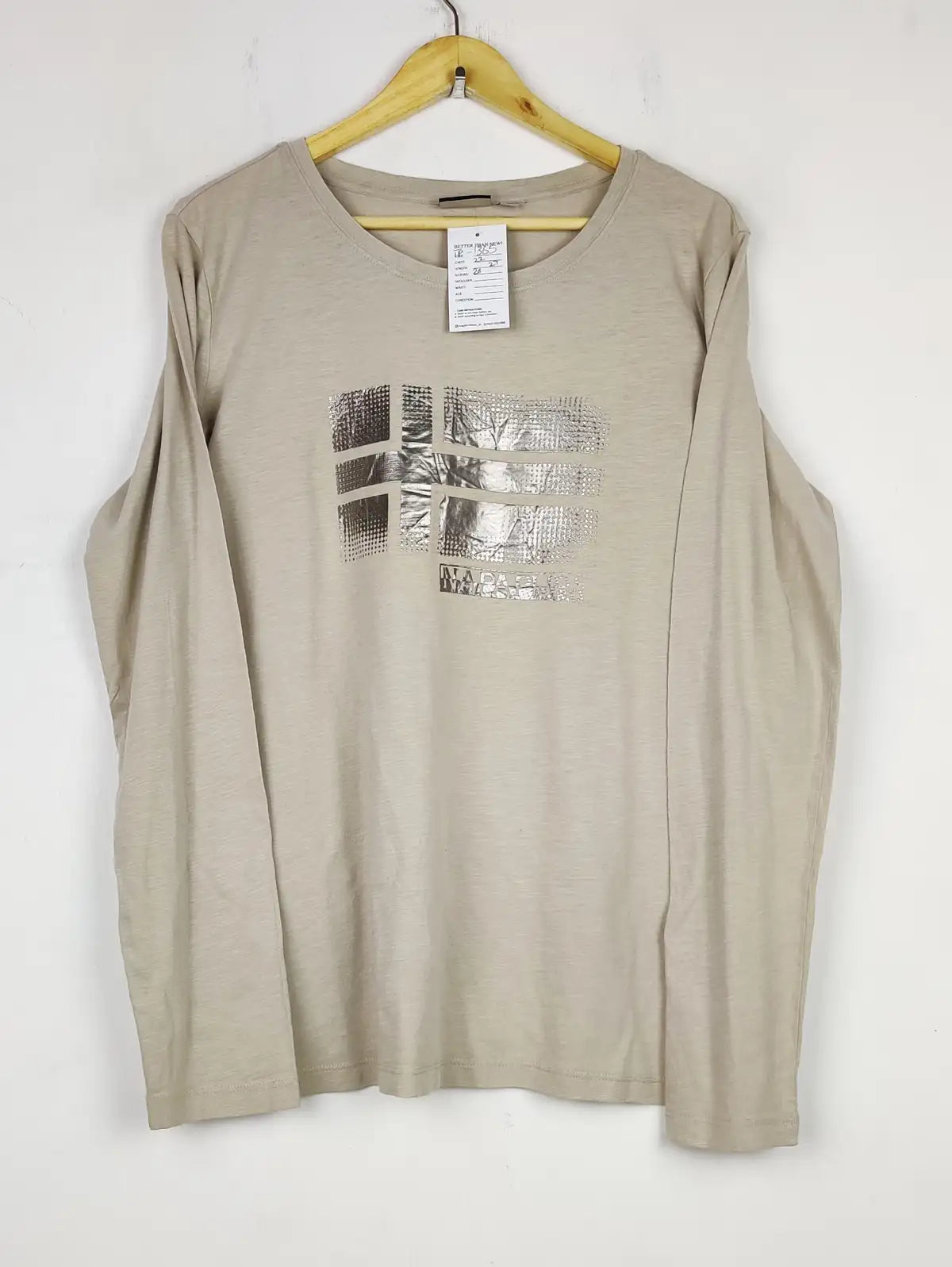 Buy online pre-used pre-loved 100% authentic & Original branded Napapijri (TP-1365) available in Pakistan. Top international brands avilable.