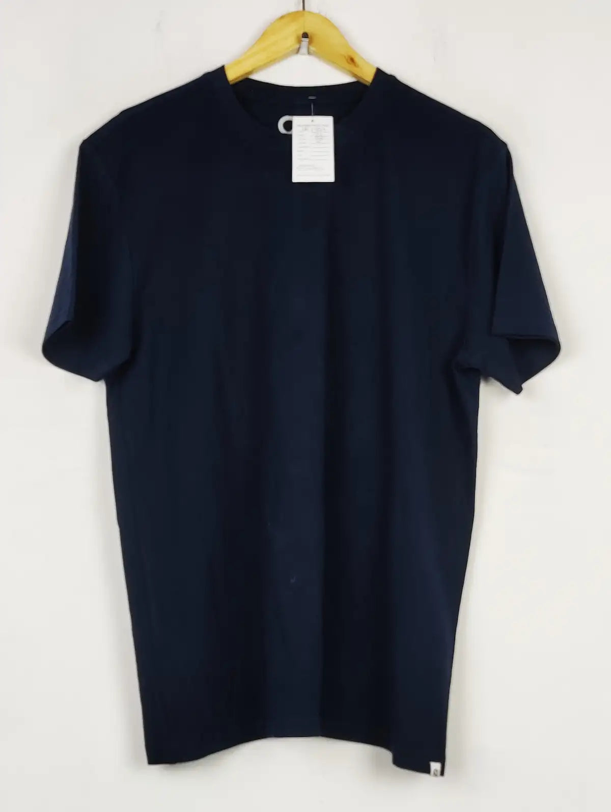 Buy online pre-used pre-loved 100% authentic & Original branded Unknown Brand (TP-1453) available in Pakistan. Top international brands avilable.
