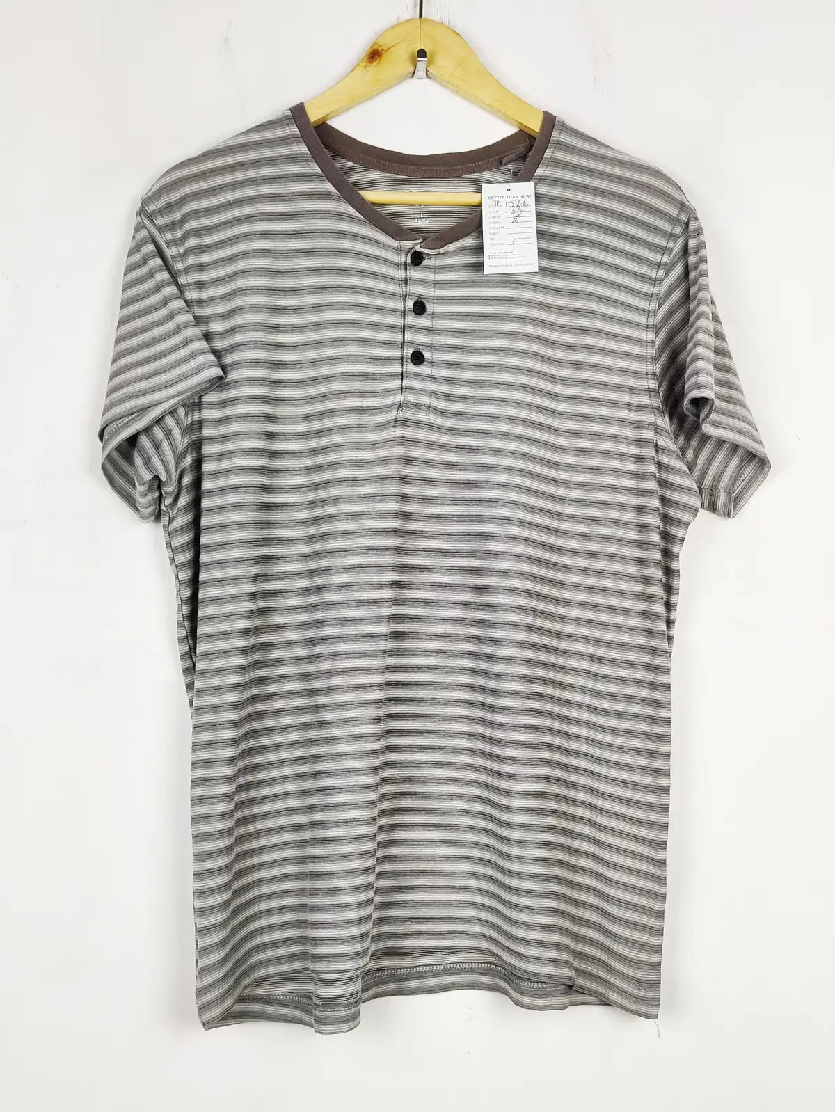 Buy online pre-used pre-loved 100% authentic & Original branded Identic (TP-1526) available in Pakistan. Top international brands avilable.