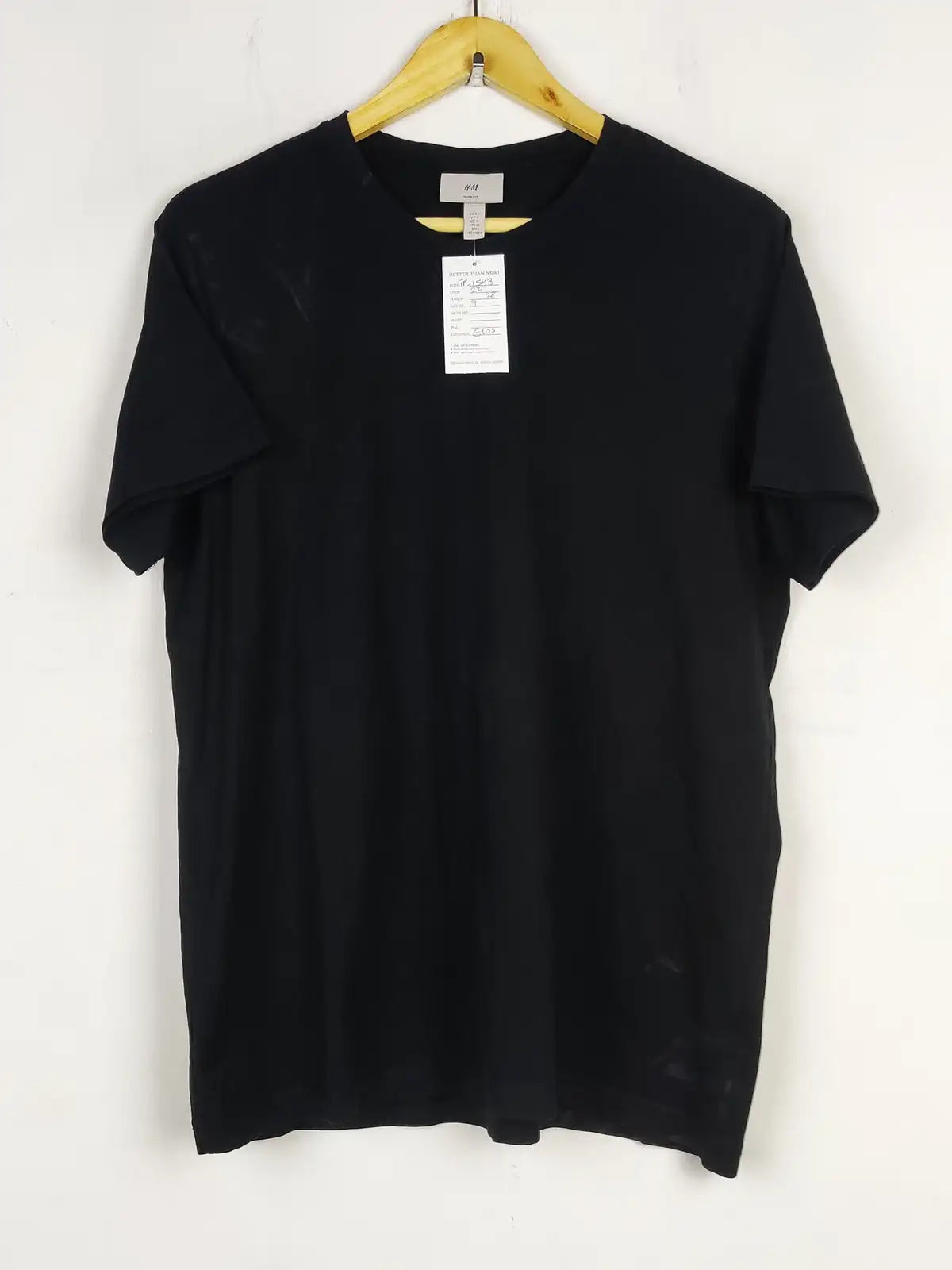 Buy online pre-used pre-loved 100% authentic & Original branded H&M (TP-1543) available in Pakistan. Top international brands avilable.