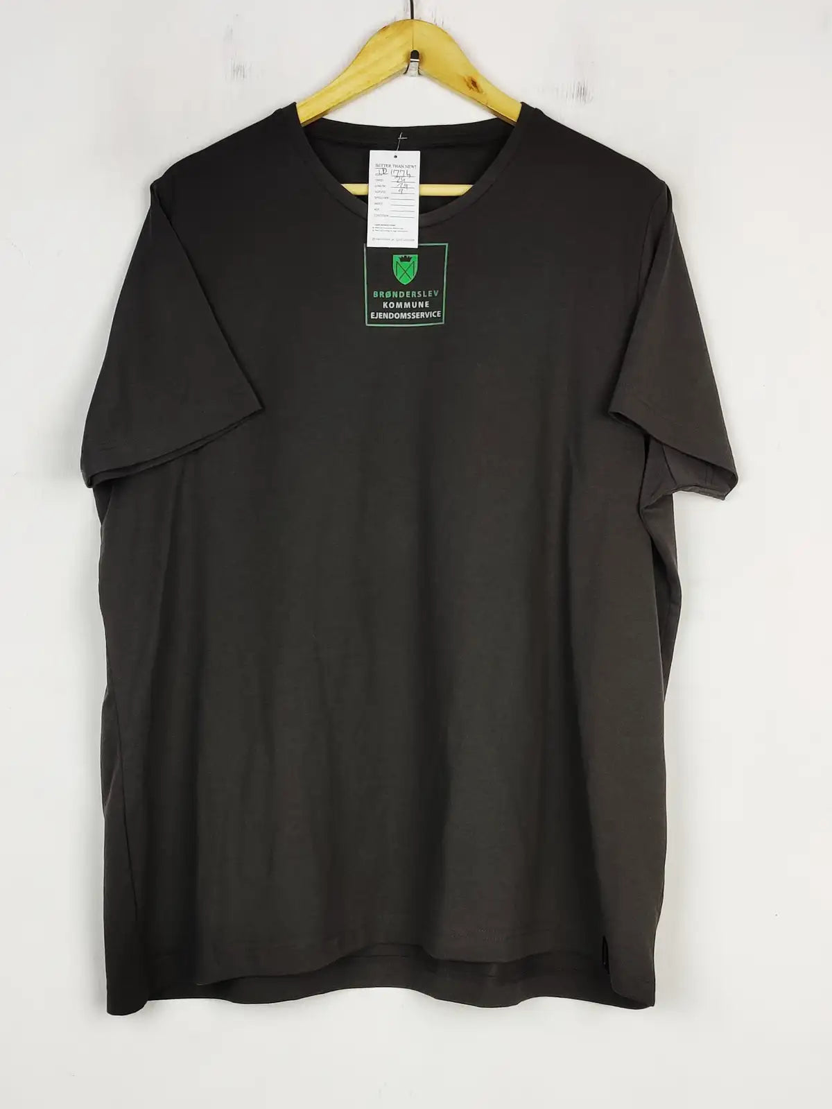 Buy online pre-used pre-loved 100% authentic & Original branded Mascot Workwear (TP-1774) available in Pakistan. Top international brands avilable.