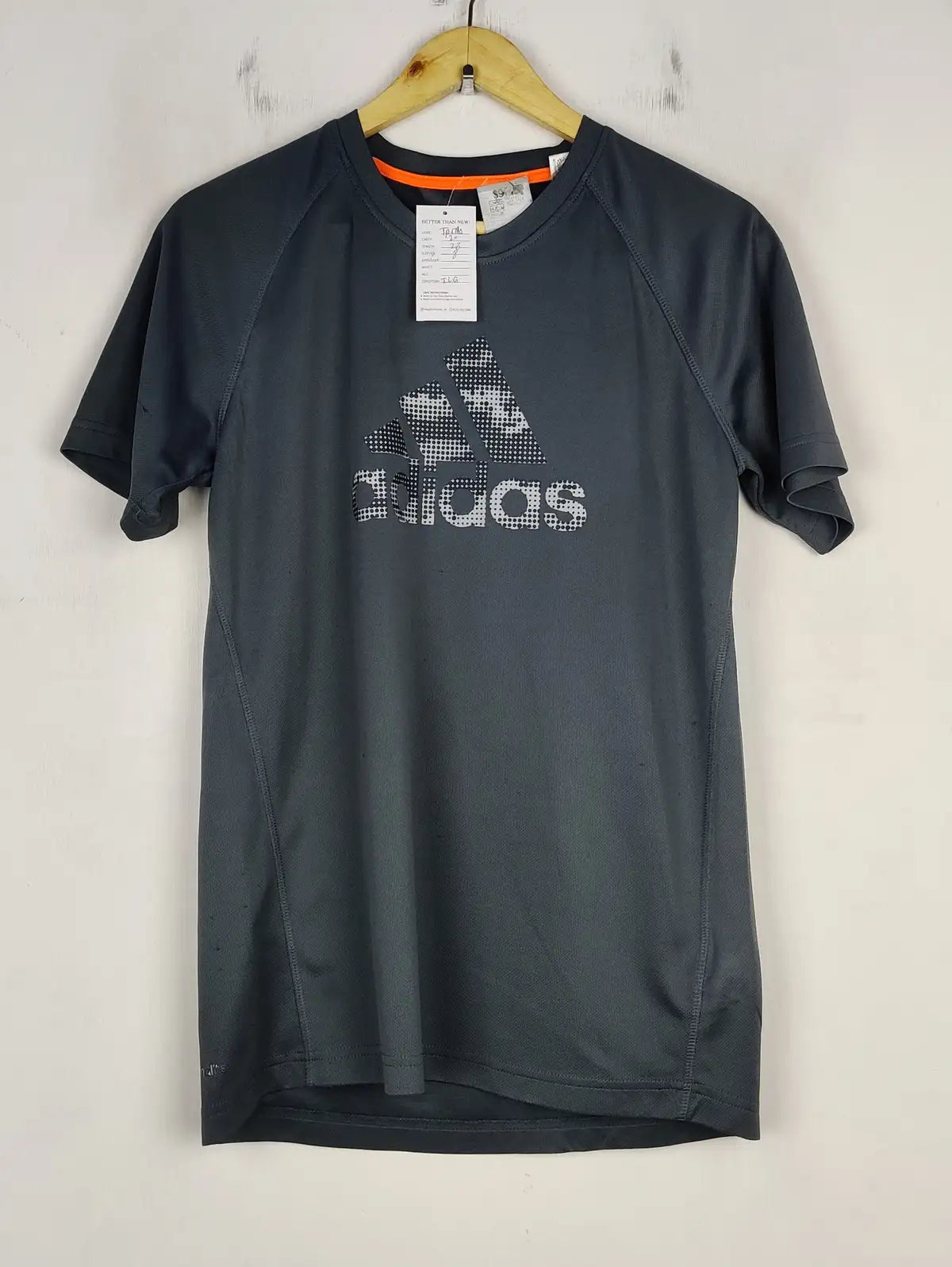 Buy online pre-used pre-loved 100% authentic & Original branded Adidas (TP-1780) available in Pakistan. Top international brands avilable.