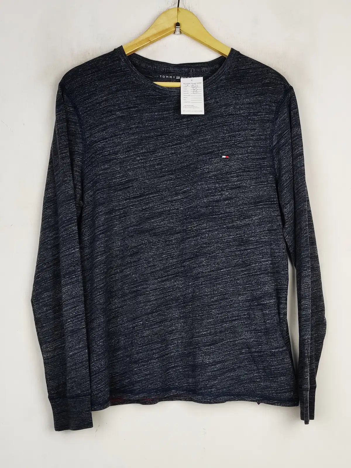 Buy online pre-used pre-loved 100% authentic & Original branded Tommy Hilfiger (TP-1821) available in Pakistan. Top international brands avilable.
