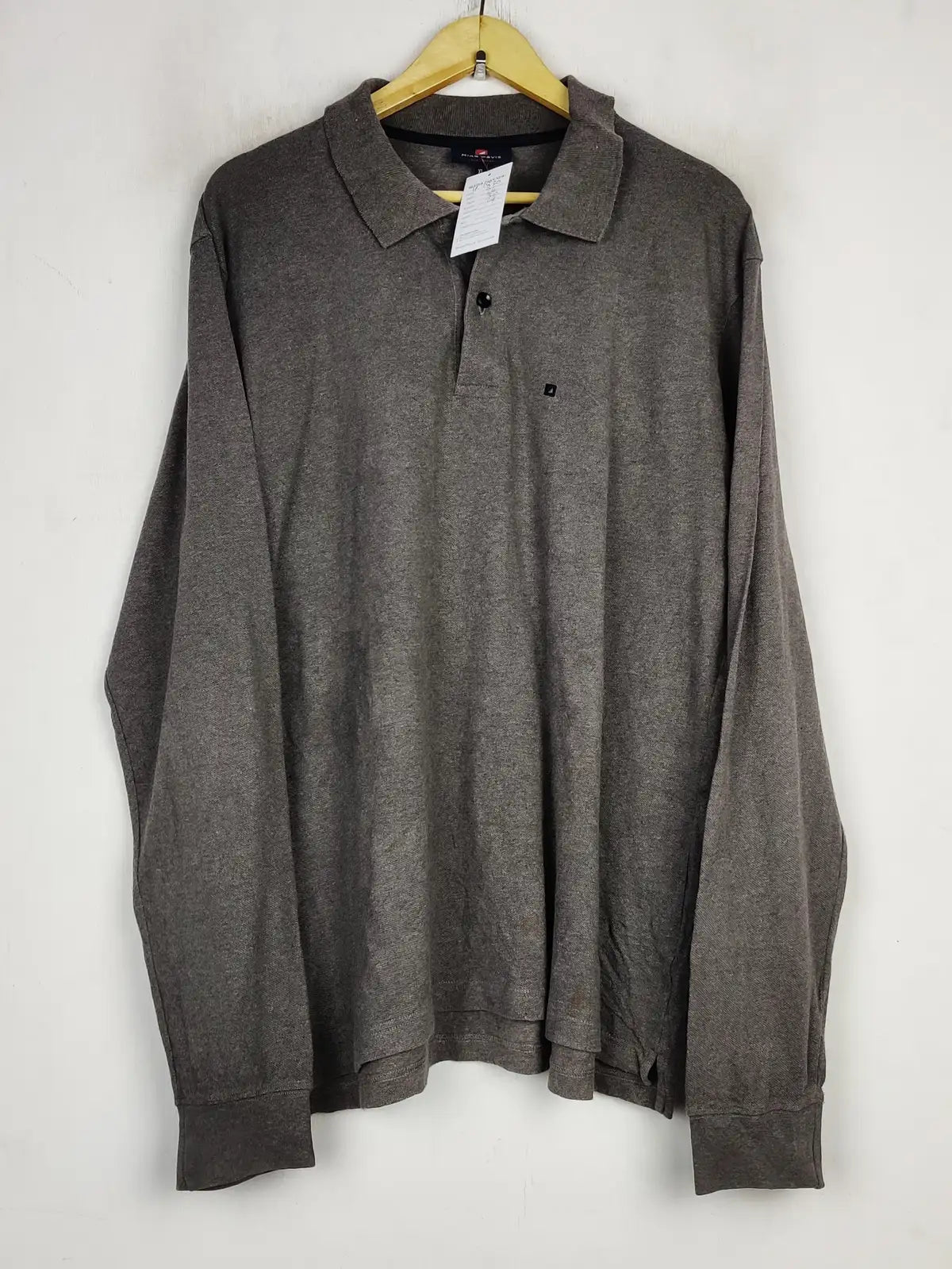 Buy online pre-used pre-loved 100% authentic & Original branded Mike Davis (TP-1830) available in Pakistan. Top international brands avilable.