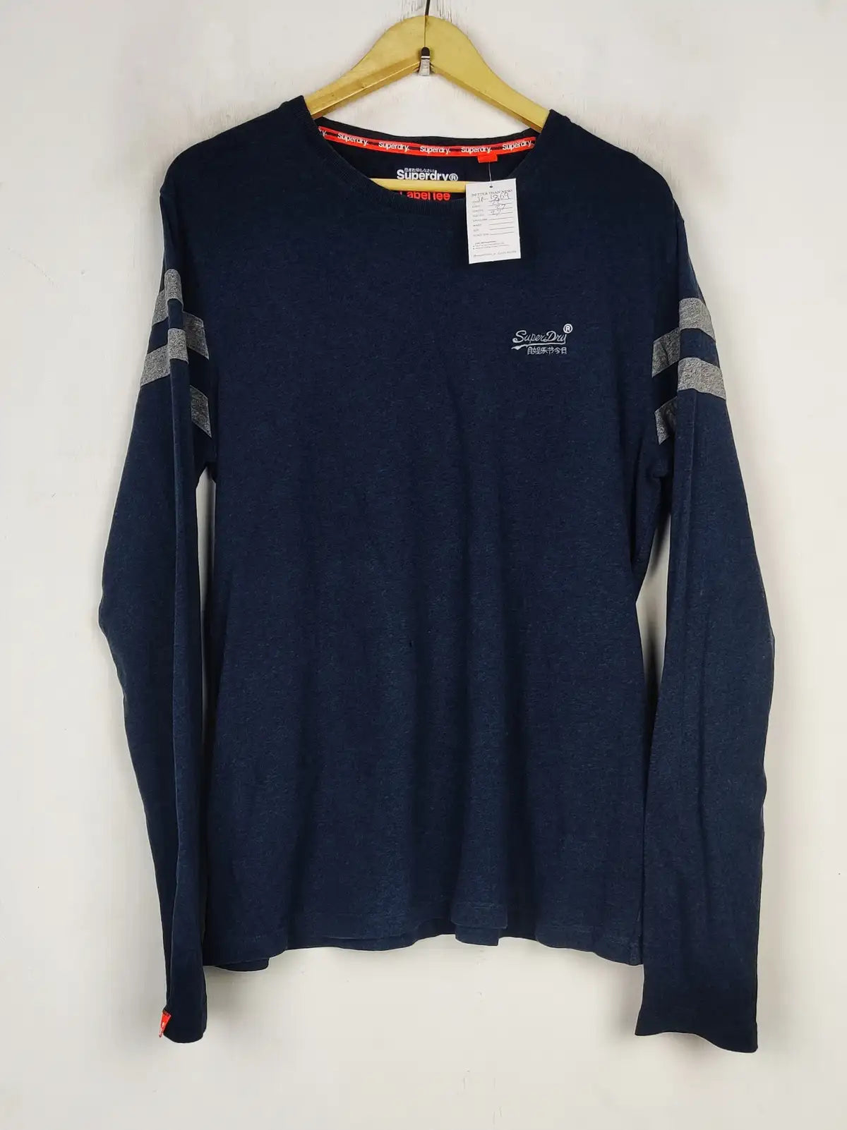 Buy online pre-used pre-loved 100% authentic & Original branded Superdry (TP-1869) available in Pakistan. Top international brands avilable.