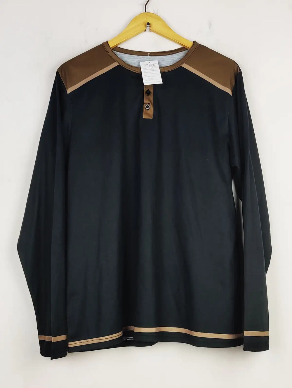 Buy online pre-used pre-loved 100% authentic & Original branded Unknown Brand (TP-2054) available in Pakistan. Top international brands avilable.
