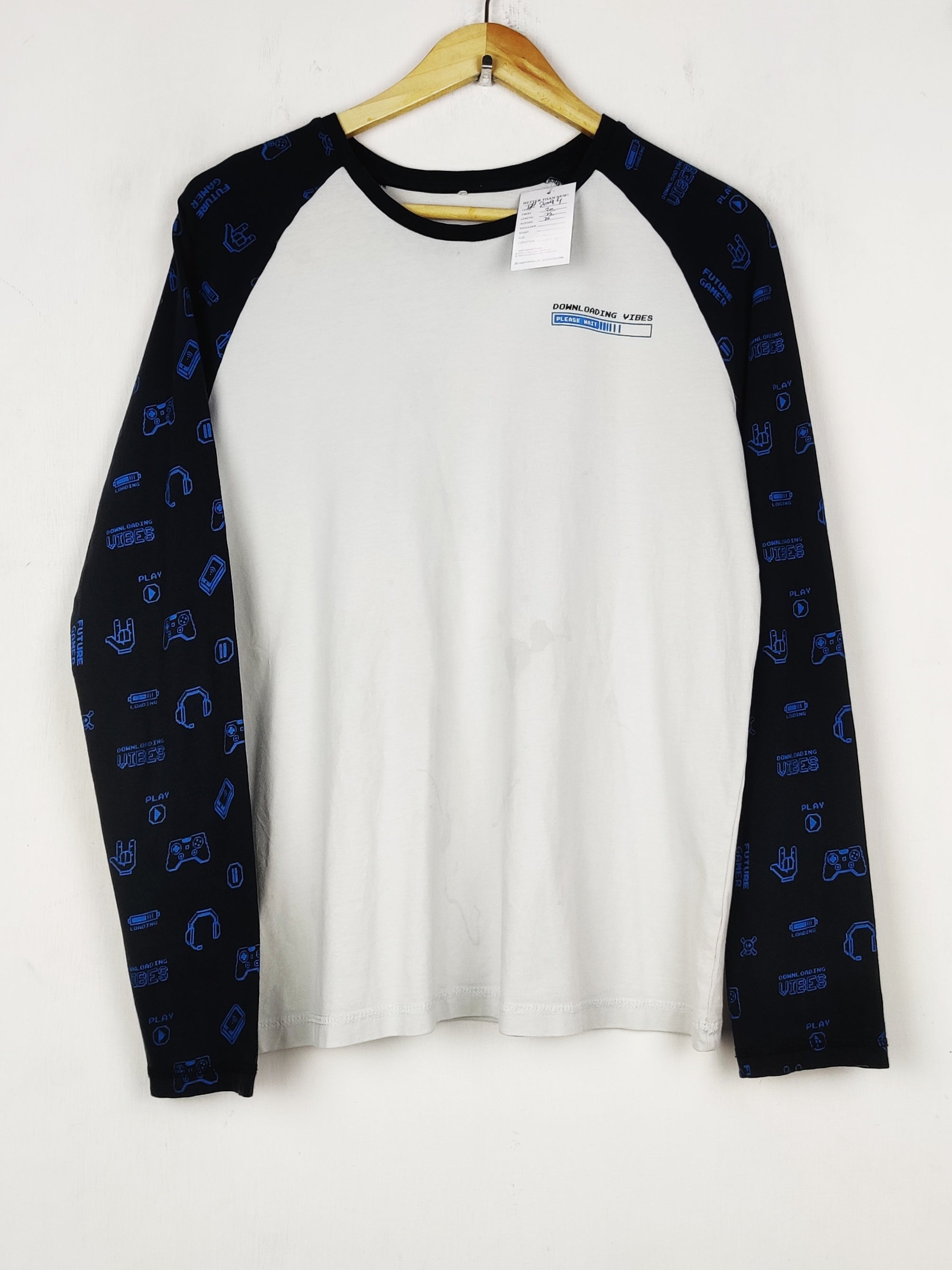 Buy online pre-used pre-loved 100% authentic & Original branded Unknown Brand (TP-2094) available in Pakistan. Top international brands avilable.