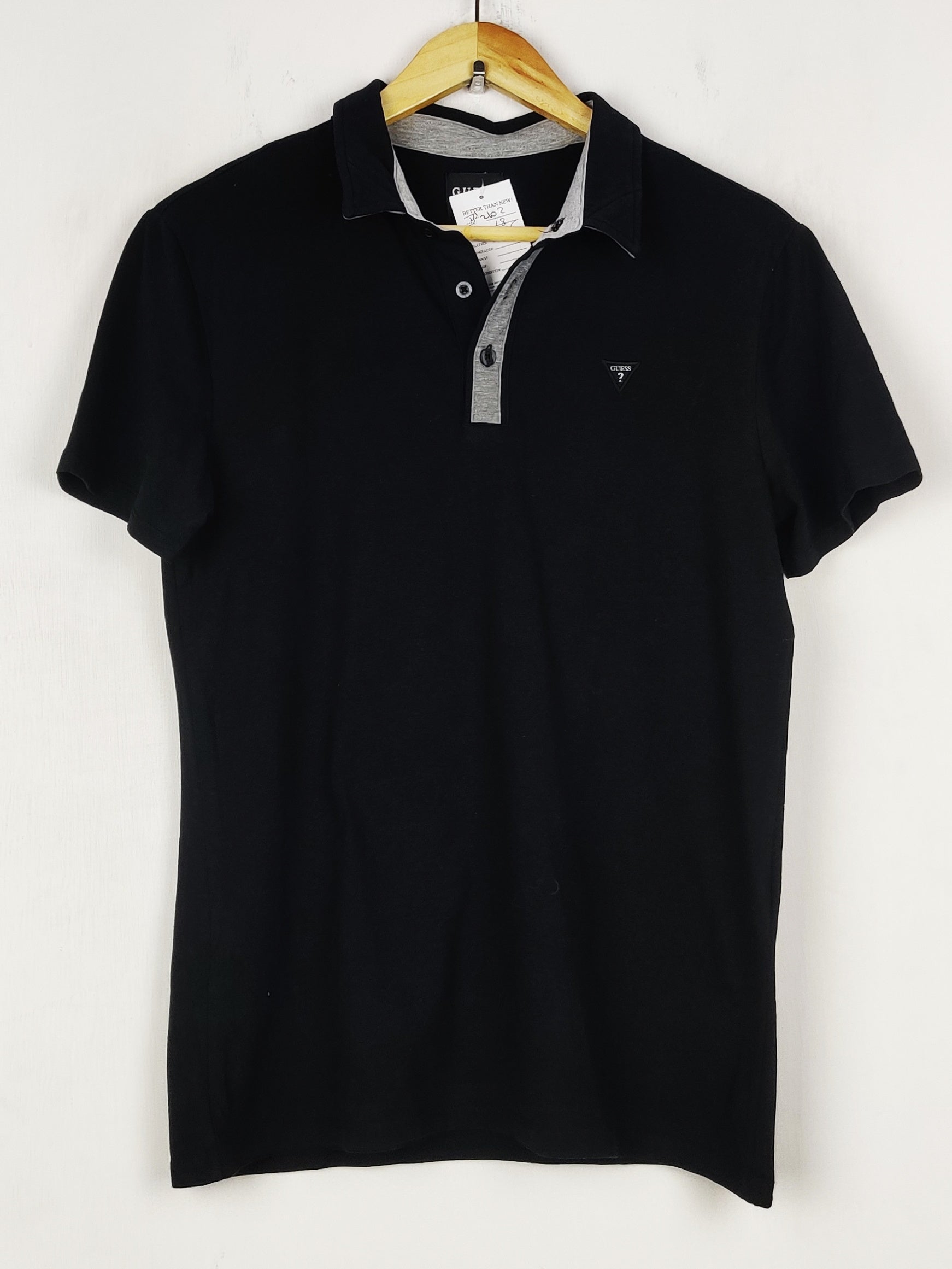 Buy online pre-used pre-loved 100% authentic & Original branded Guess (TP-2102) available in Pakistan. Top international brands avilable.