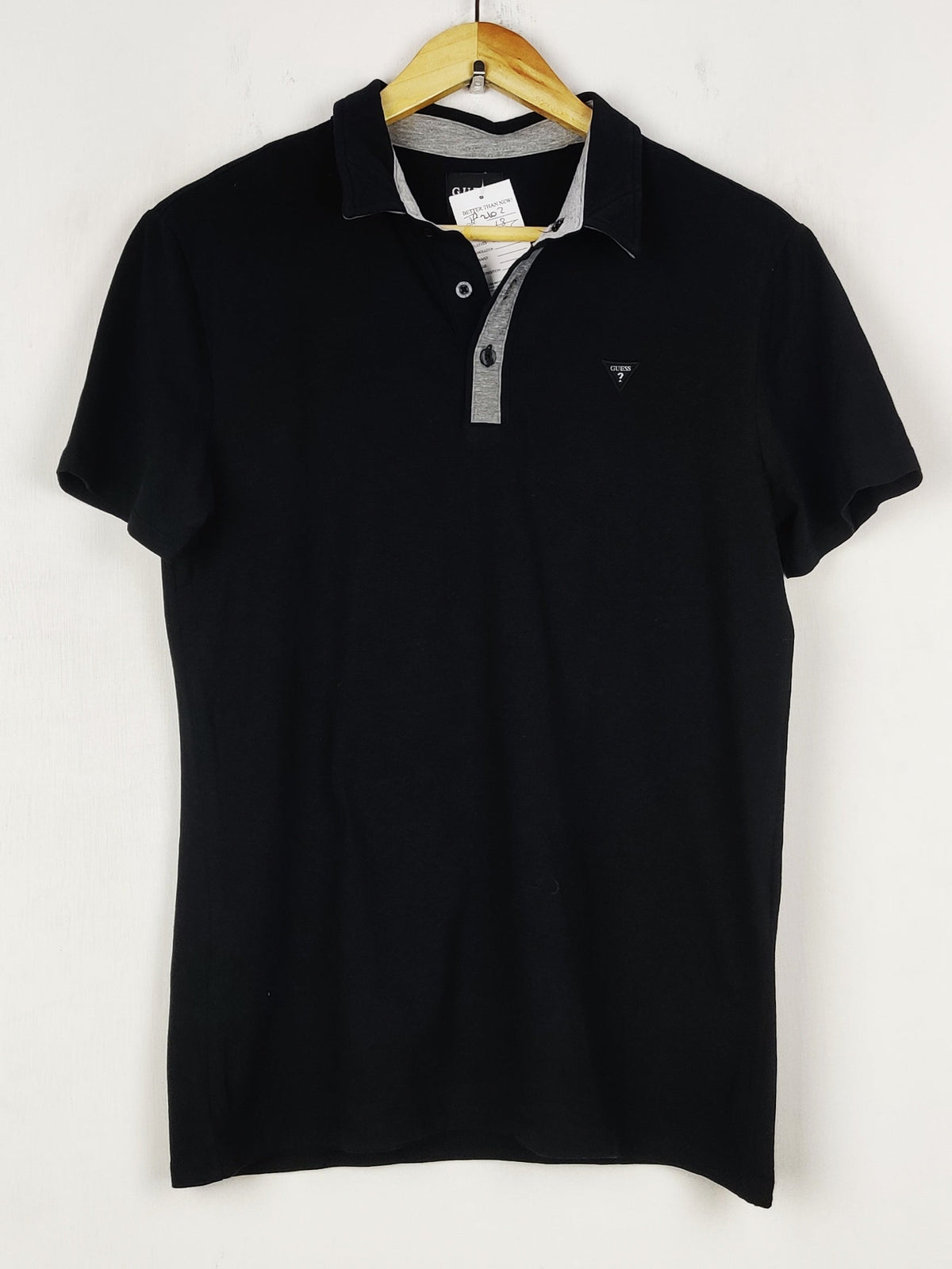 Buy online pre-used pre-loved 100% authentic & Original branded Guess (TP-2102) available in Pakistan. Top international brands avilable.