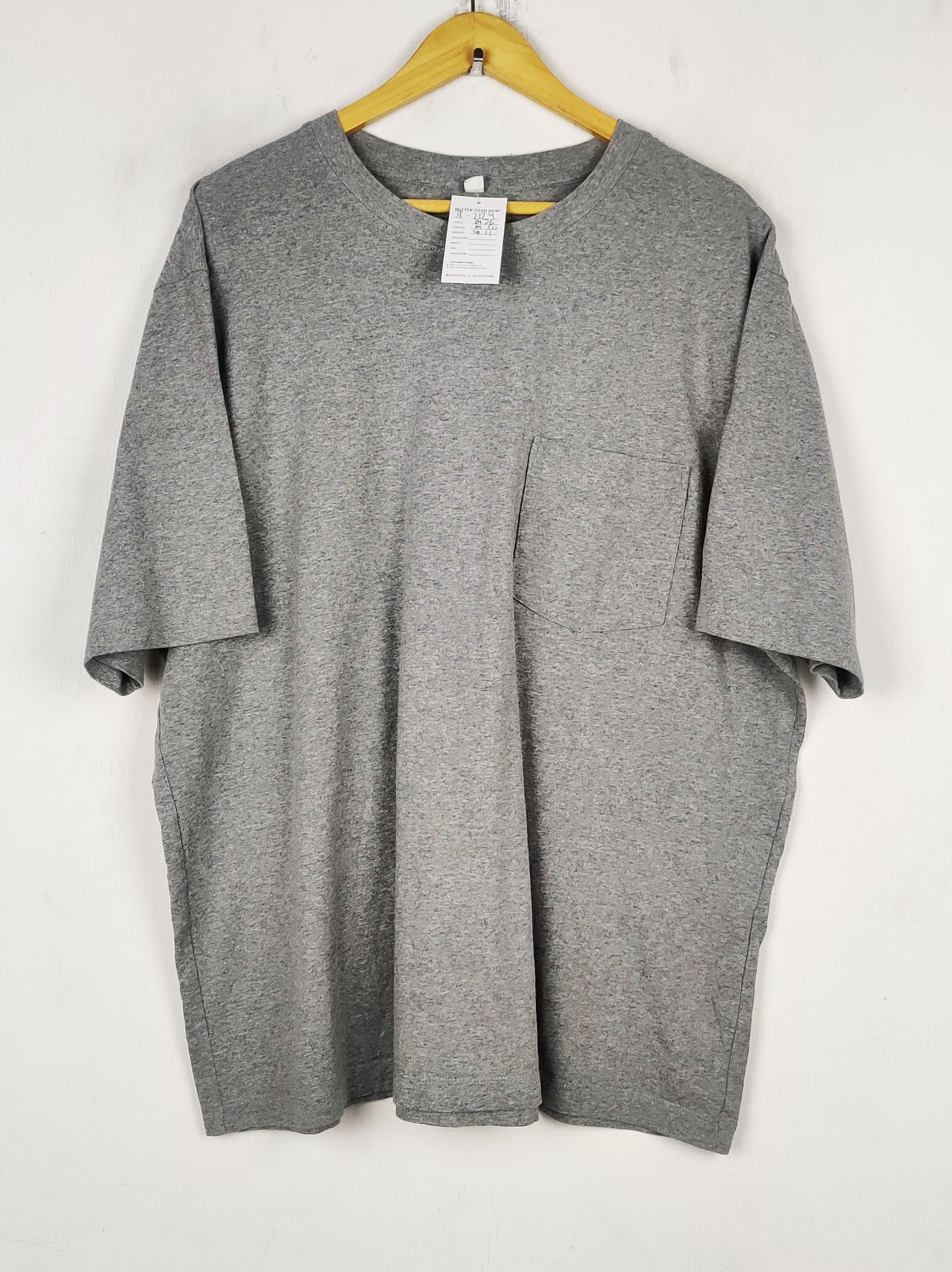 Buy online pre-used pre-loved 100% authentic & Original branded Uniqlo (TP-2124) available in Pakistan. Top international brands avilable.