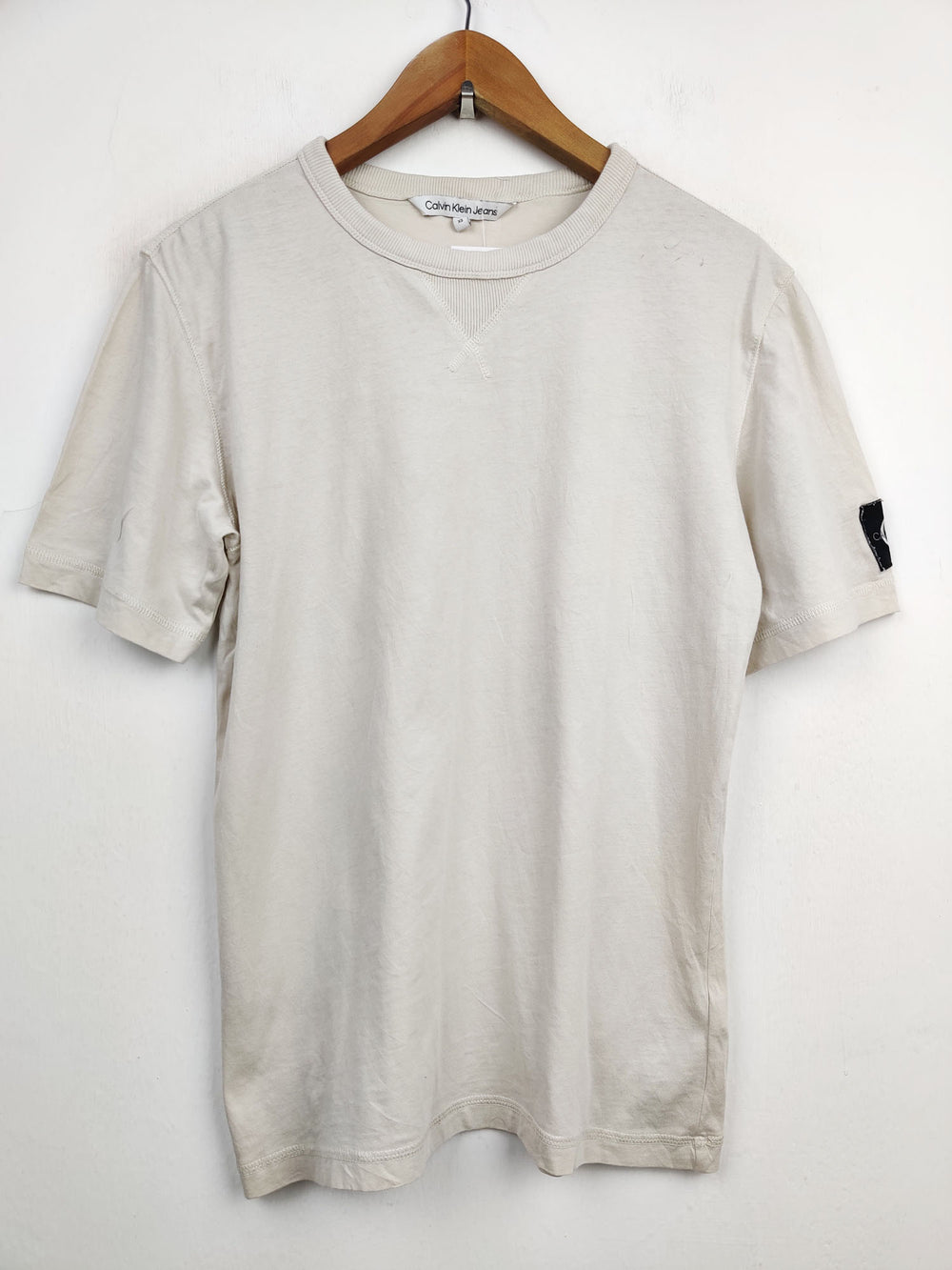 Buy online pre-used pre-loved 100% authentic & Original branded Calvin Klein (TP-574) available in Pakistan. Top international brands avilable.
