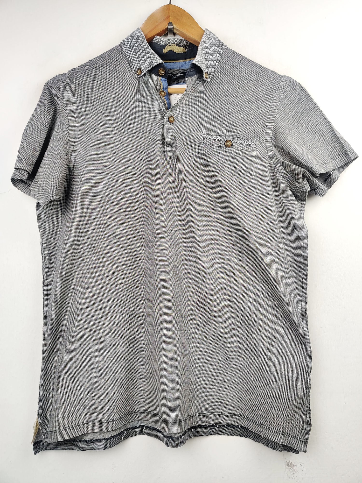 Buy online pre-used pre-loved 100% authentic & Original branded Gutteridge (TP-617) available in Pakistan. Top international brands avilable.