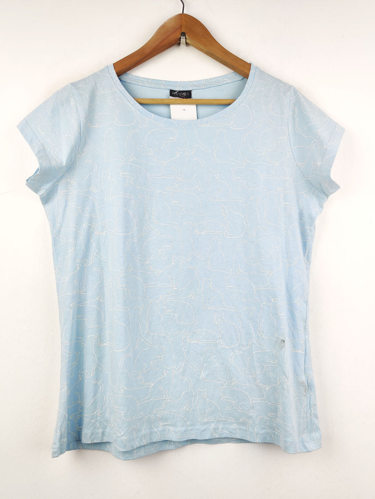 Buy online pre-used pre-loved 100% authentic & Original branded Beloved (TS-1103) available in Pakistan. Top international brands avilable.