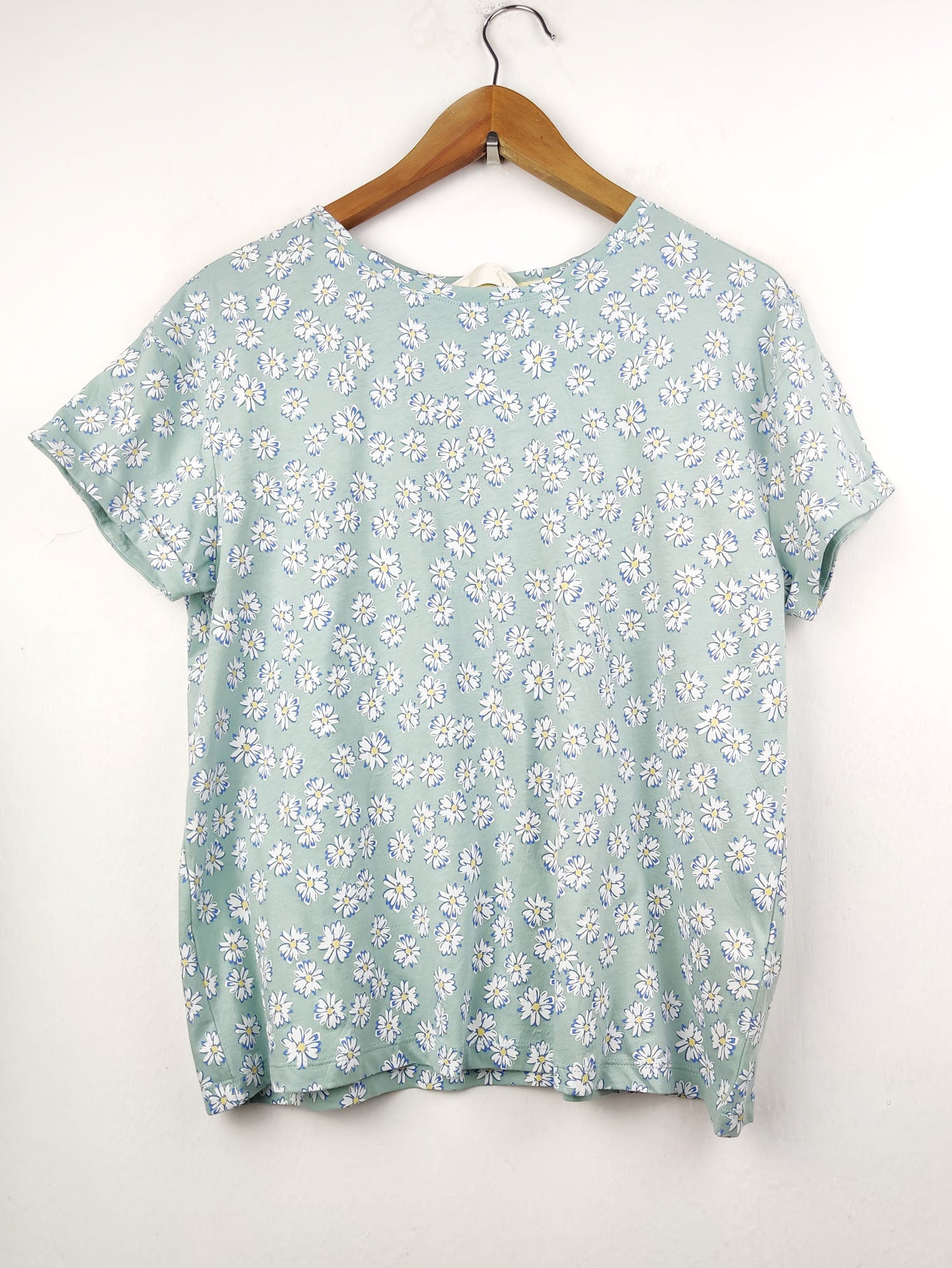 Buy online pre-used pre-loved 100% authentic & Original branded Marks & Spencer (TS-1170) available in Pakistan. Top international brands avilable.