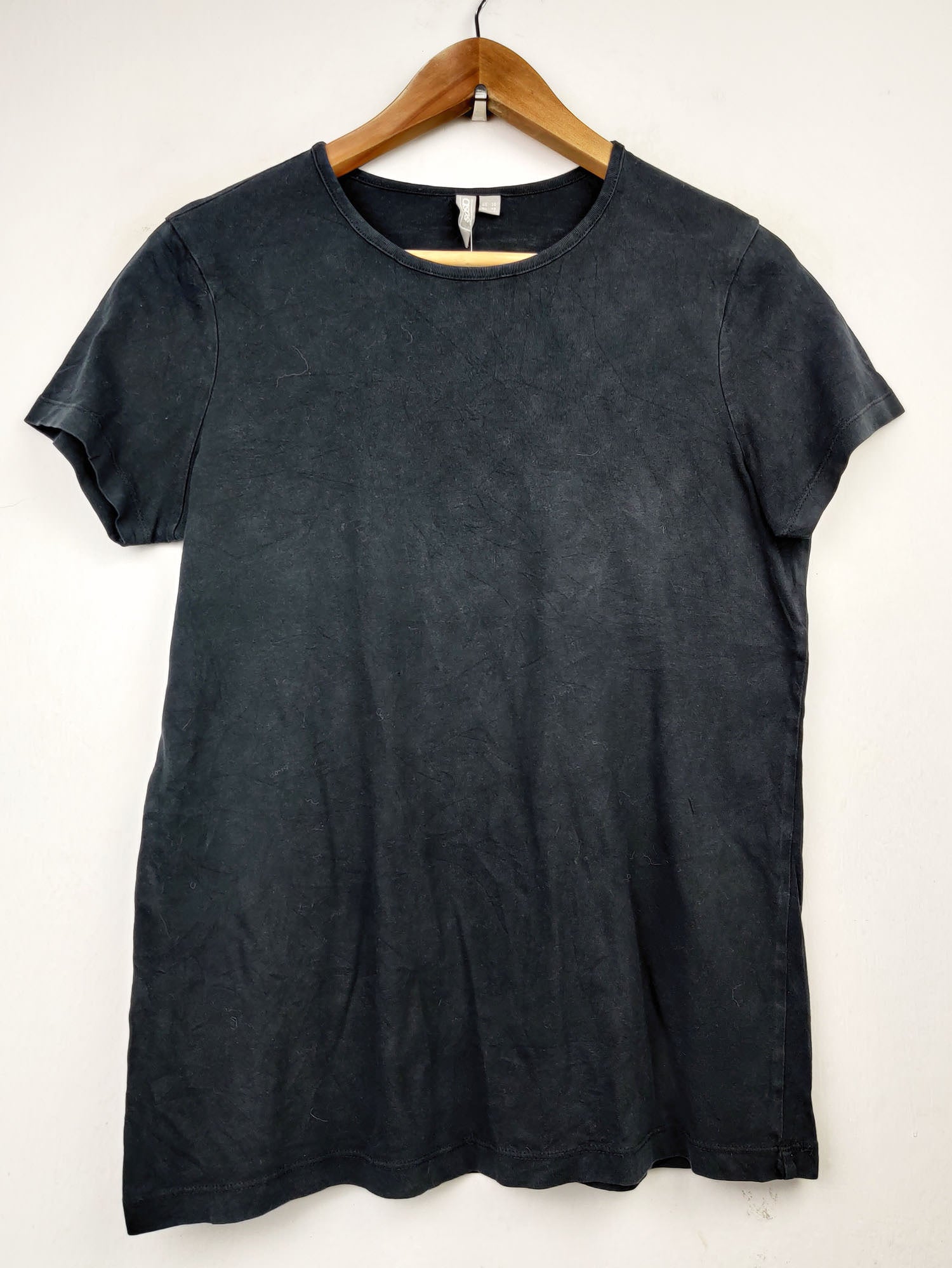 Buy online pre-used pre-loved 100% authentic & Original branded Asos (TS-1493) available in Pakistan. Top international brands avilable.