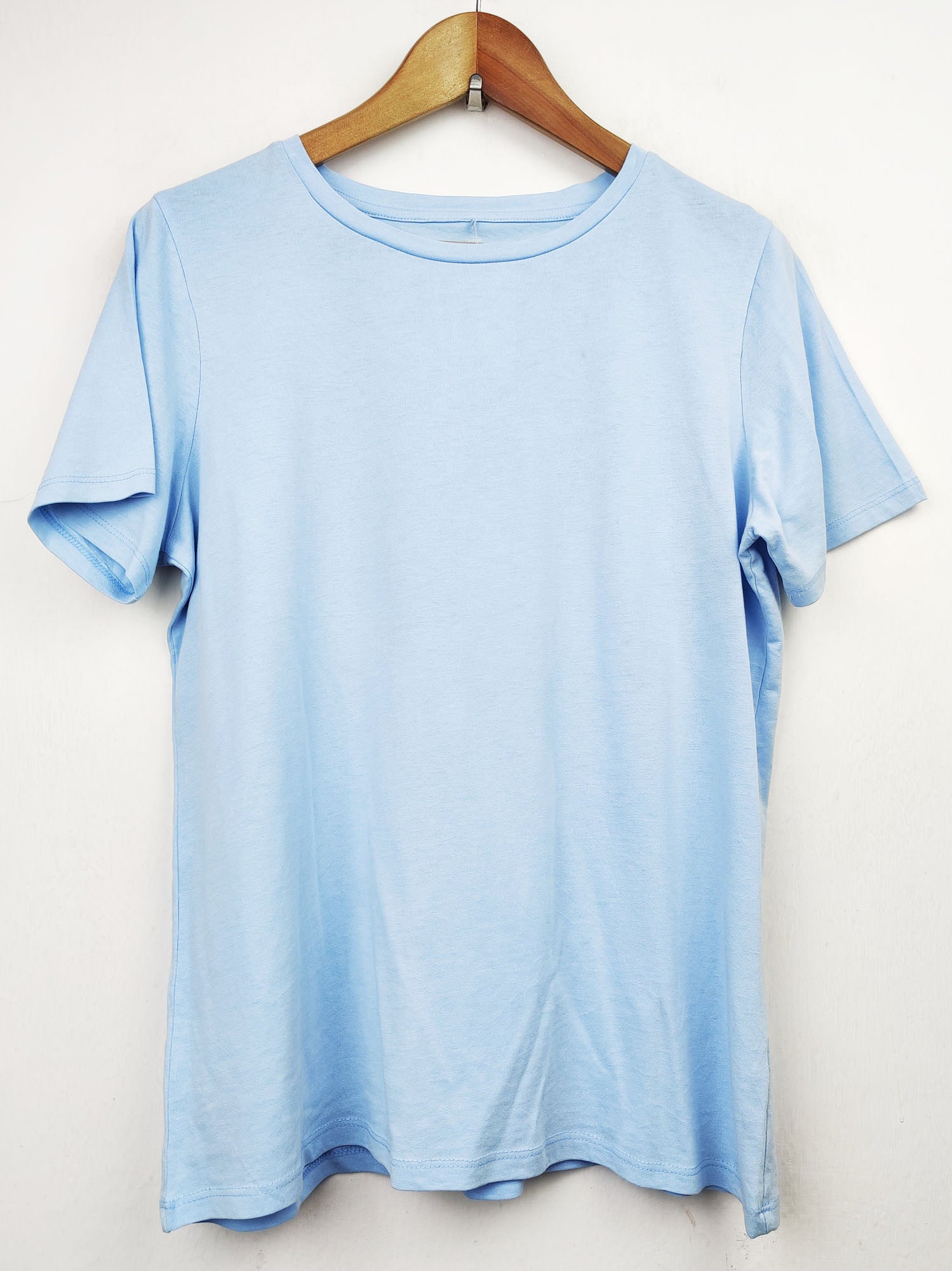 Buy online pre-used pre-loved 100% authentic & Original branded Unknown Brand (TS-1508) available in Pakistan. Top international brands avilable.