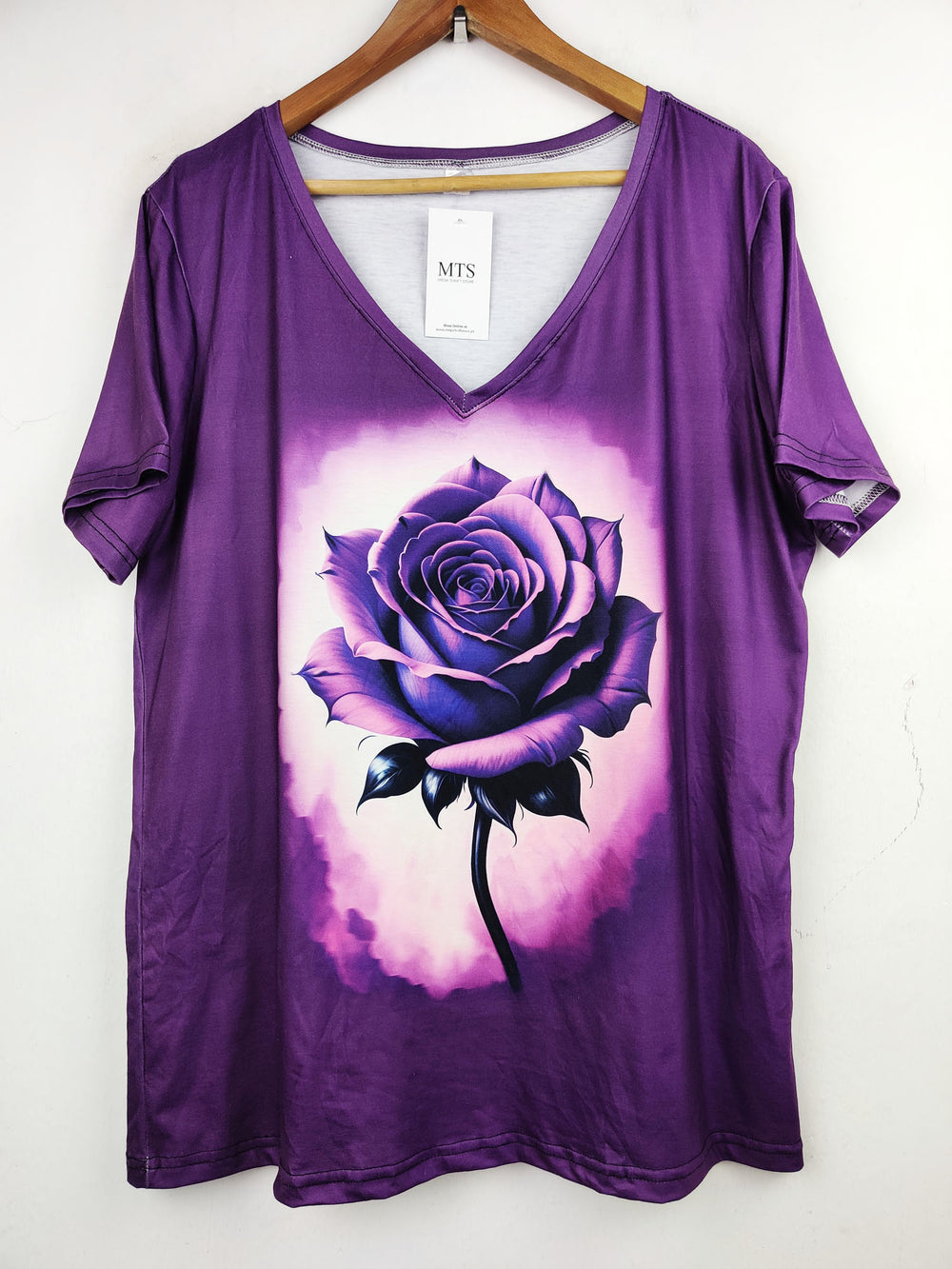 Buy online pre-used pre-loved 100% authentic & Original branded Unknown Brand (TS-1622) available in Pakistan. Top international brands avilable.