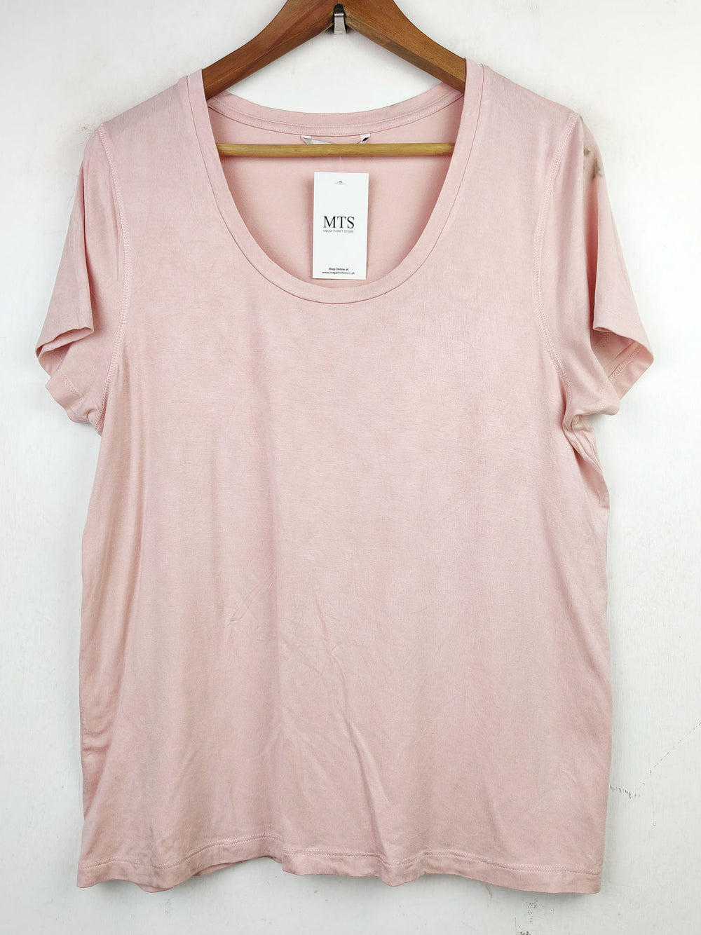 Buy online pre-used pre-loved 100% authentic & Original branded Tu (TS-1623) available in Pakistan. Top international brands avilable.