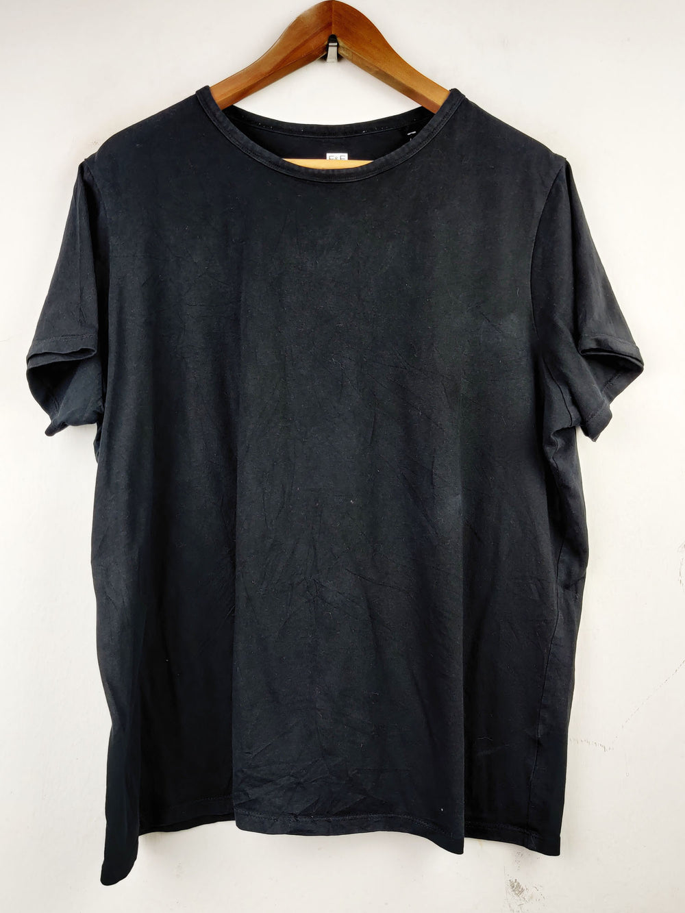 Buy online pre-used pre-loved 100% authentic & Original branded F&F (TS-1653) available in Pakistan. Top international brands avilable.