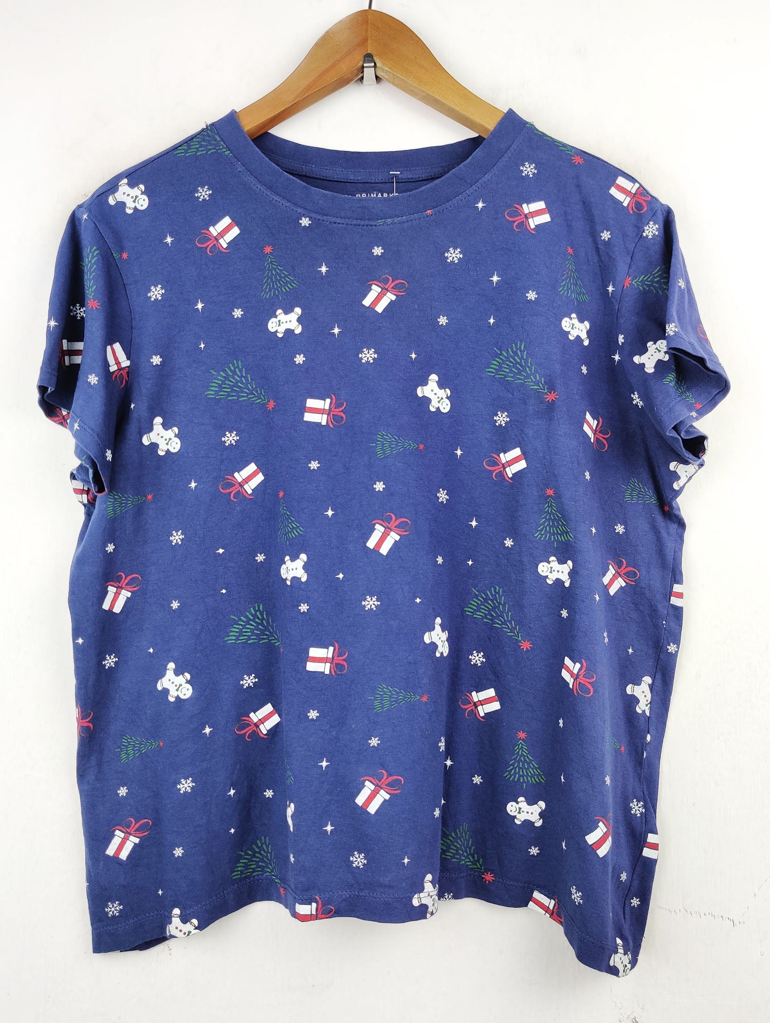 Buy online pre-used pre-loved 100% authentic & Original branded Primark (TS-1745) available in Pakistan. Top international brands avilable.