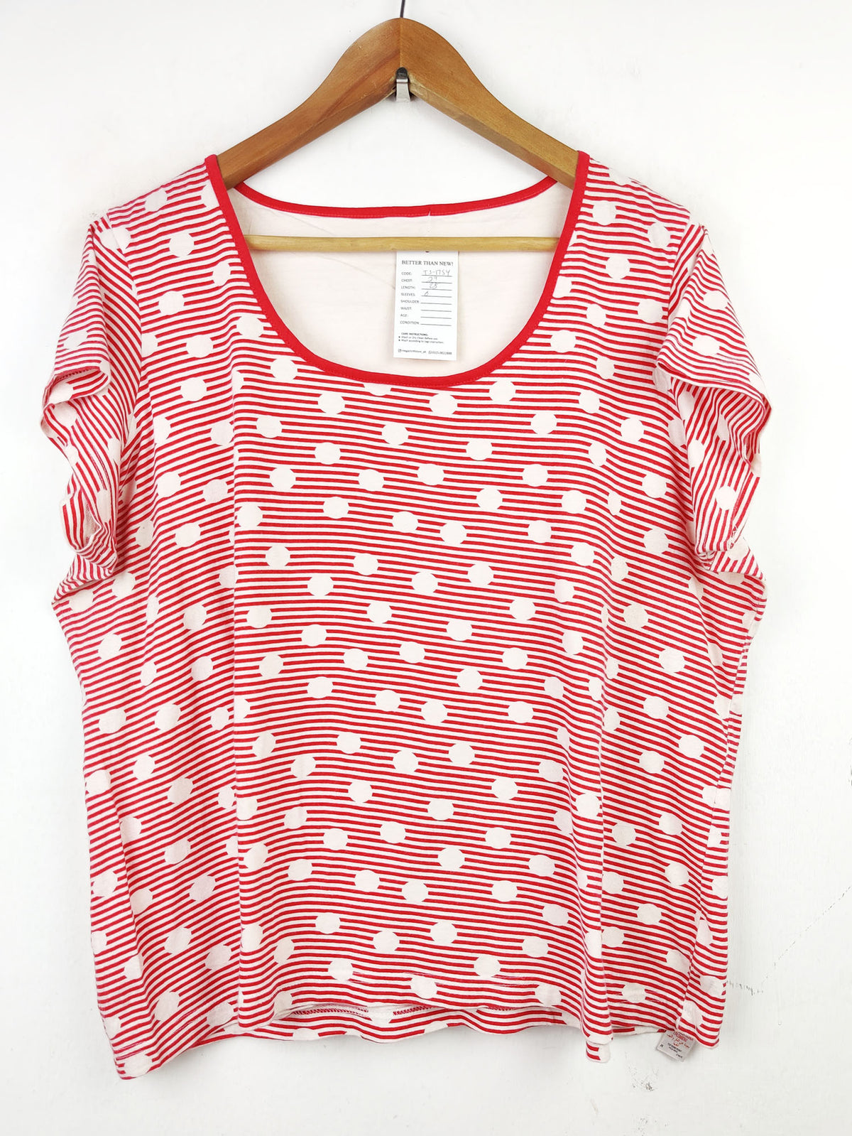 Buy online pre-used pre-loved 100% authentic & Original branded Marks & Spencer (TS-1754) available in Pakistan. Top international brands avilable.