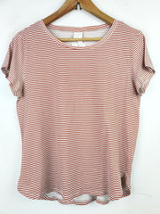 Buy online pre-used pre-loved 100% authentic & Original branded H&M (TS-1775) available in Pakistan. Top international brands avilable.