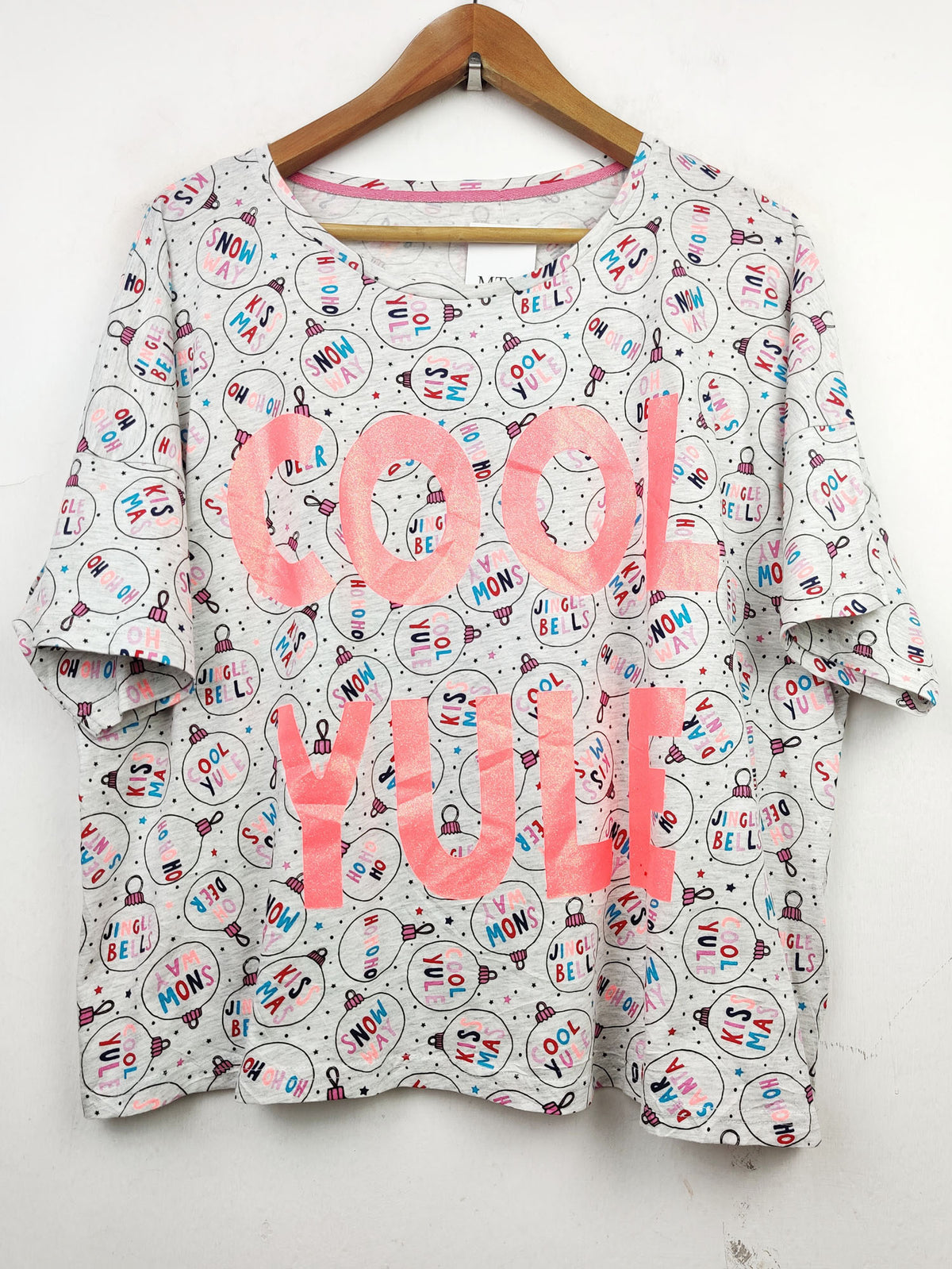 Buy online pre-used pre-loved 100% authentic & Original branded George (TS-1876) available in Pakistan. Top international brands avilable.