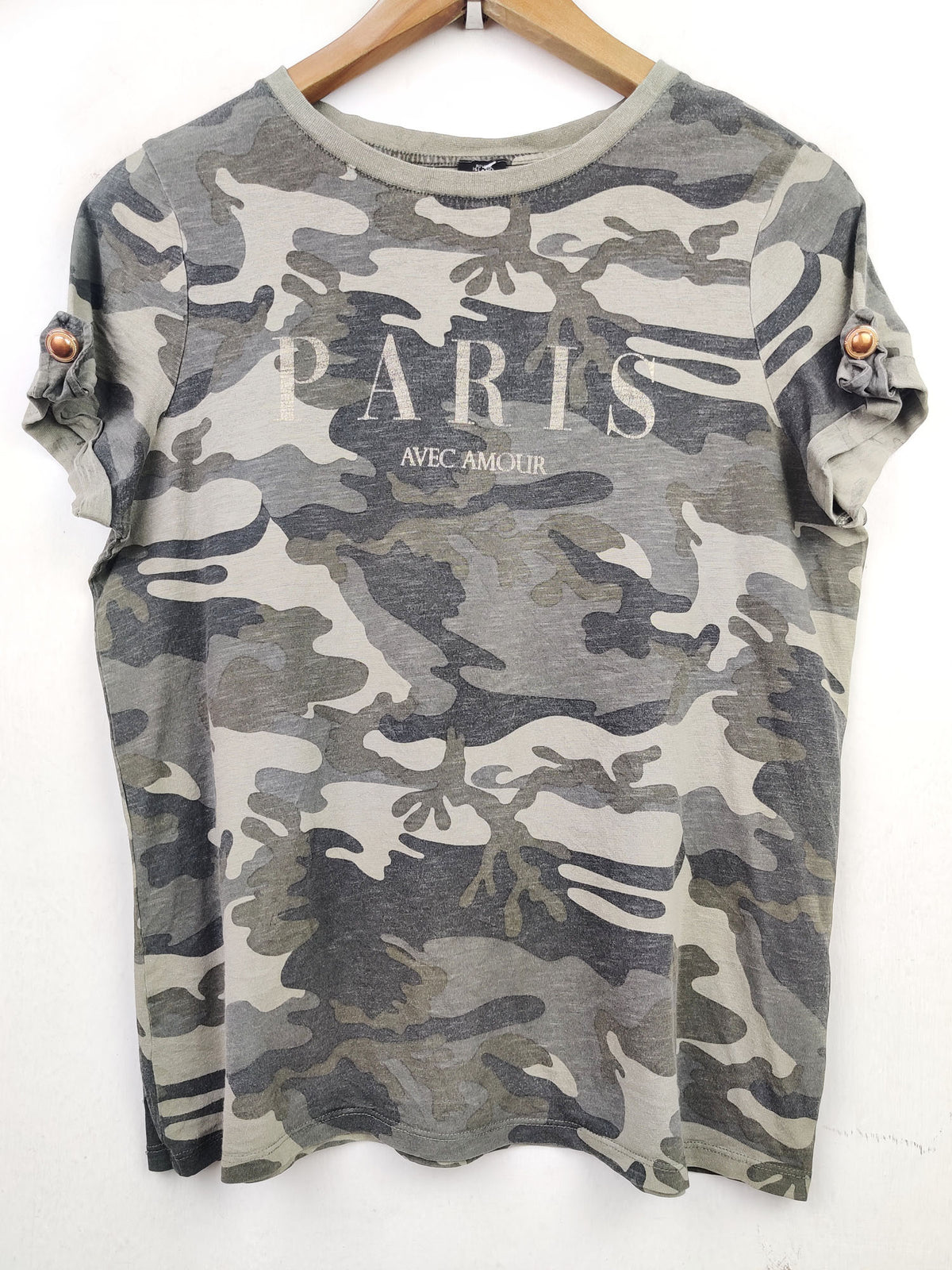 Buy online pre-used pre-loved 100% authentic & Original branded River Island (TS-1890) available in Pakistan. Top international brands avilable.