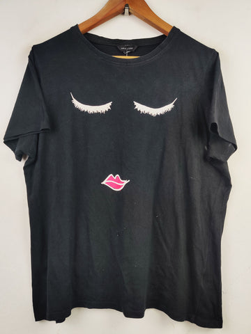 Buy online pre-used pre-loved 100% authentic & Original branded New Look (TS-2086) available in Pakistan. Top international brands avilable.