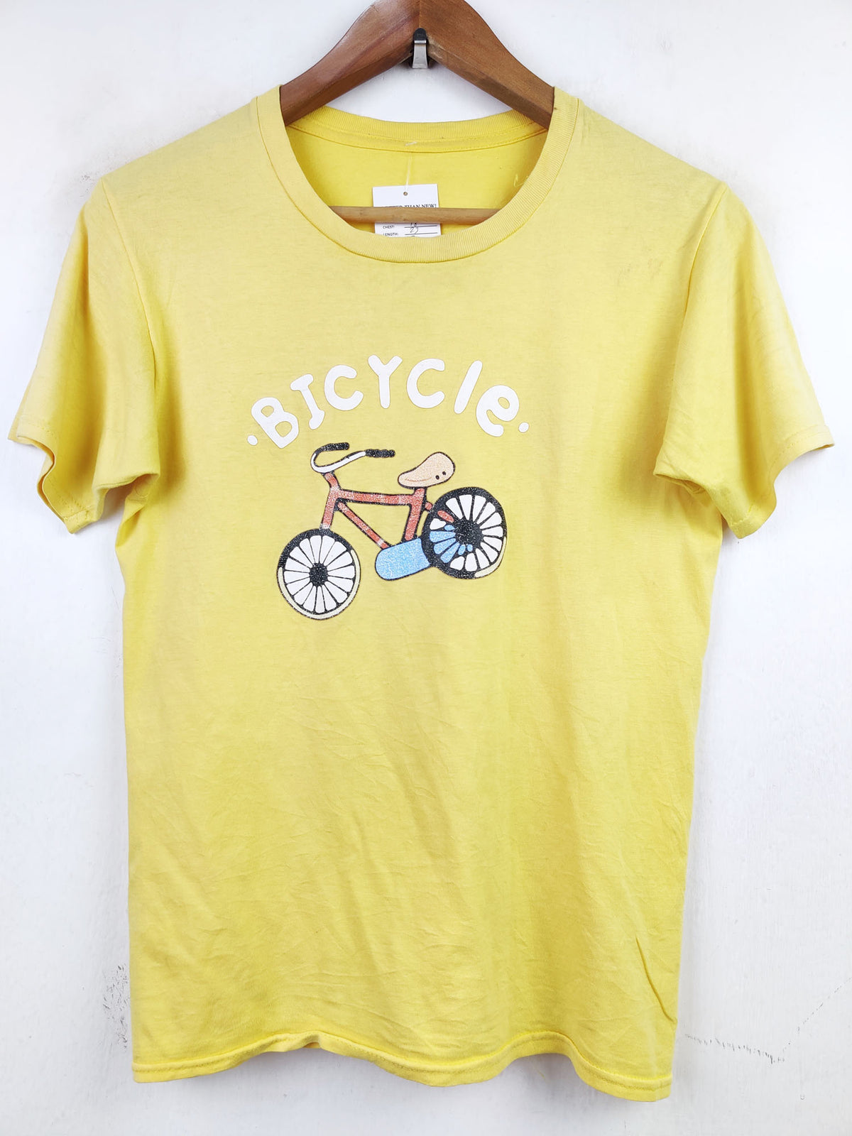Buy online pre-used pre-loved 100% authentic & Original branded Unknown Brand (TS-2089) available in Pakistan. Top international brands avilable.