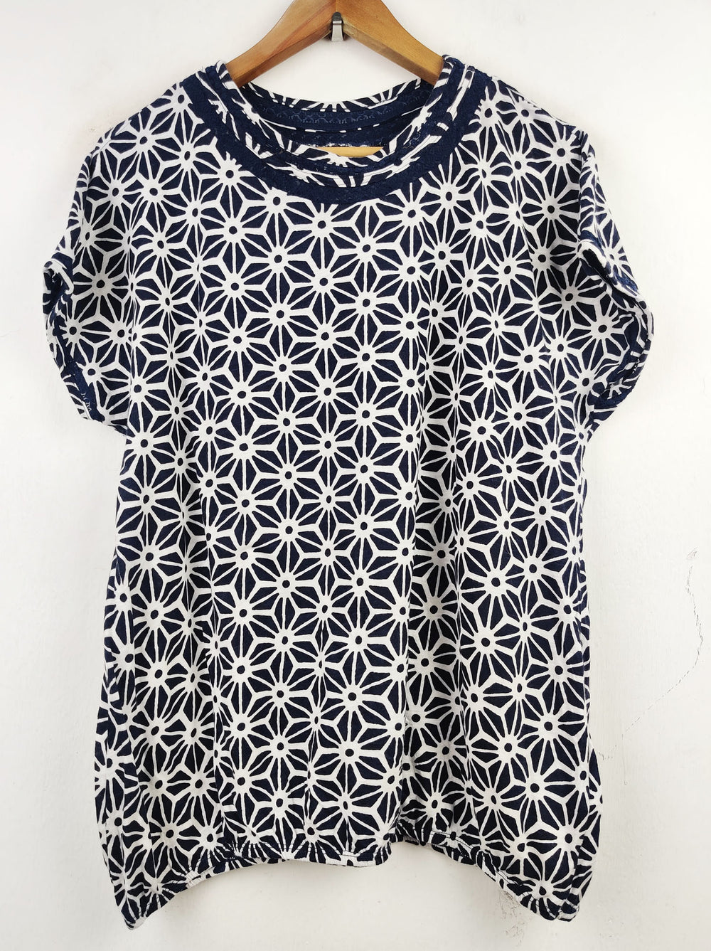 Buy online pre-used pre-loved 100% authentic & Original branded Next (TS-2122) available in Pakistan. Top international brands avilable.